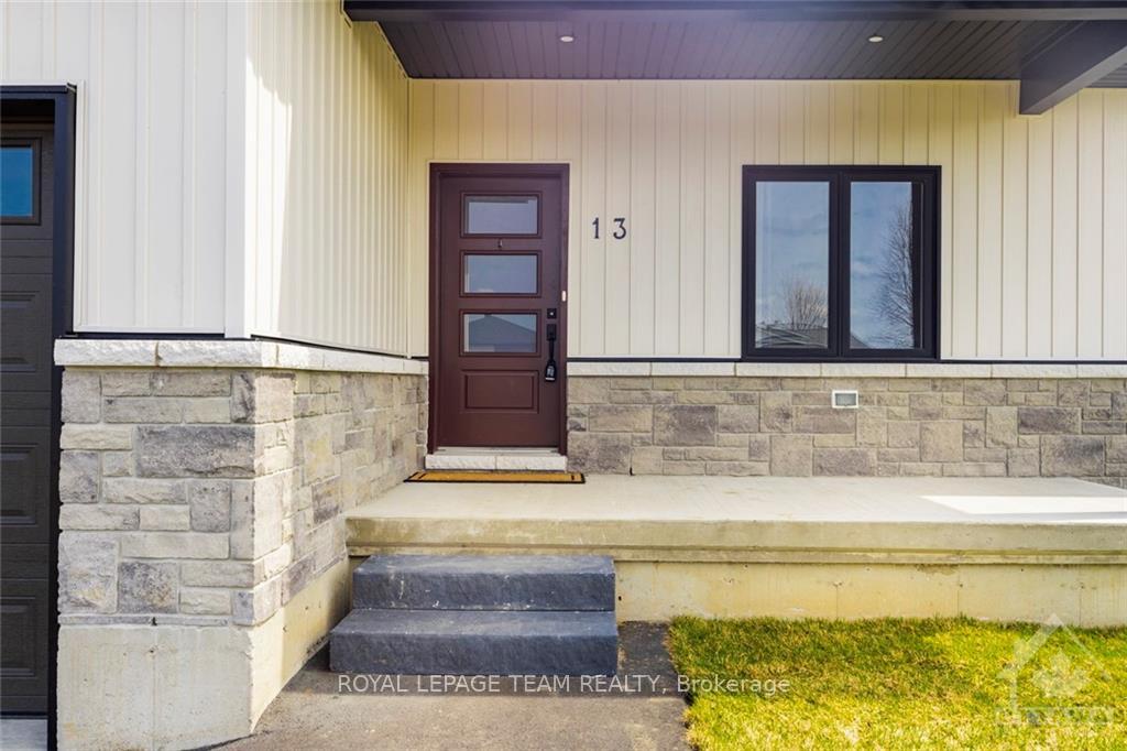 Photo 3 of 13 Morrison Drive, Whitewater Region, Cobden — HOMEH