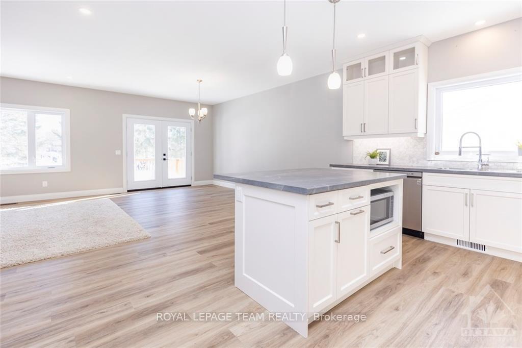 Photo 5 of 13 Morrison Drive, Whitewater Region, Cobden — HOMEH