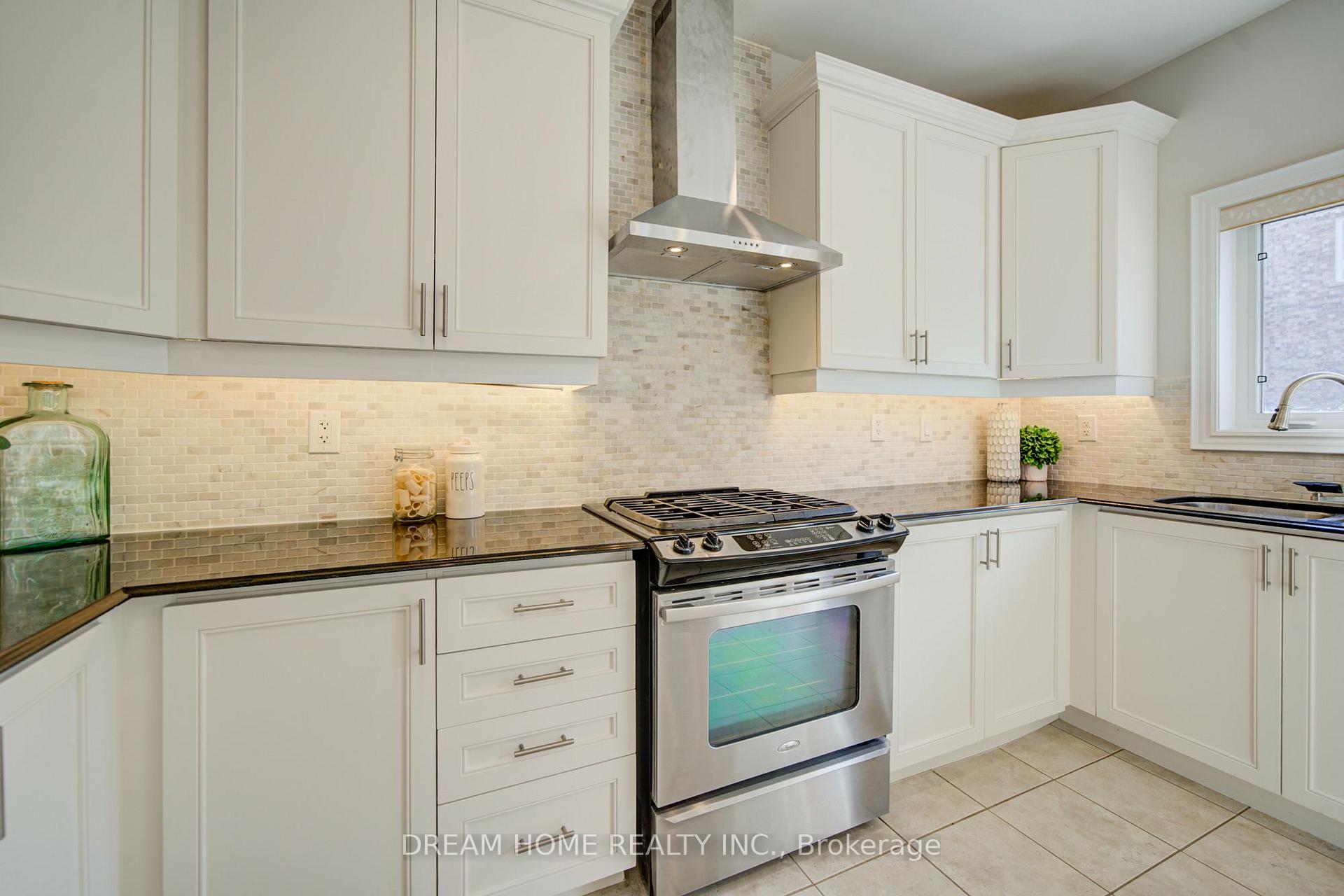 Photo 23 of 36 Everett Street, Markham, Wismer — HOMEH