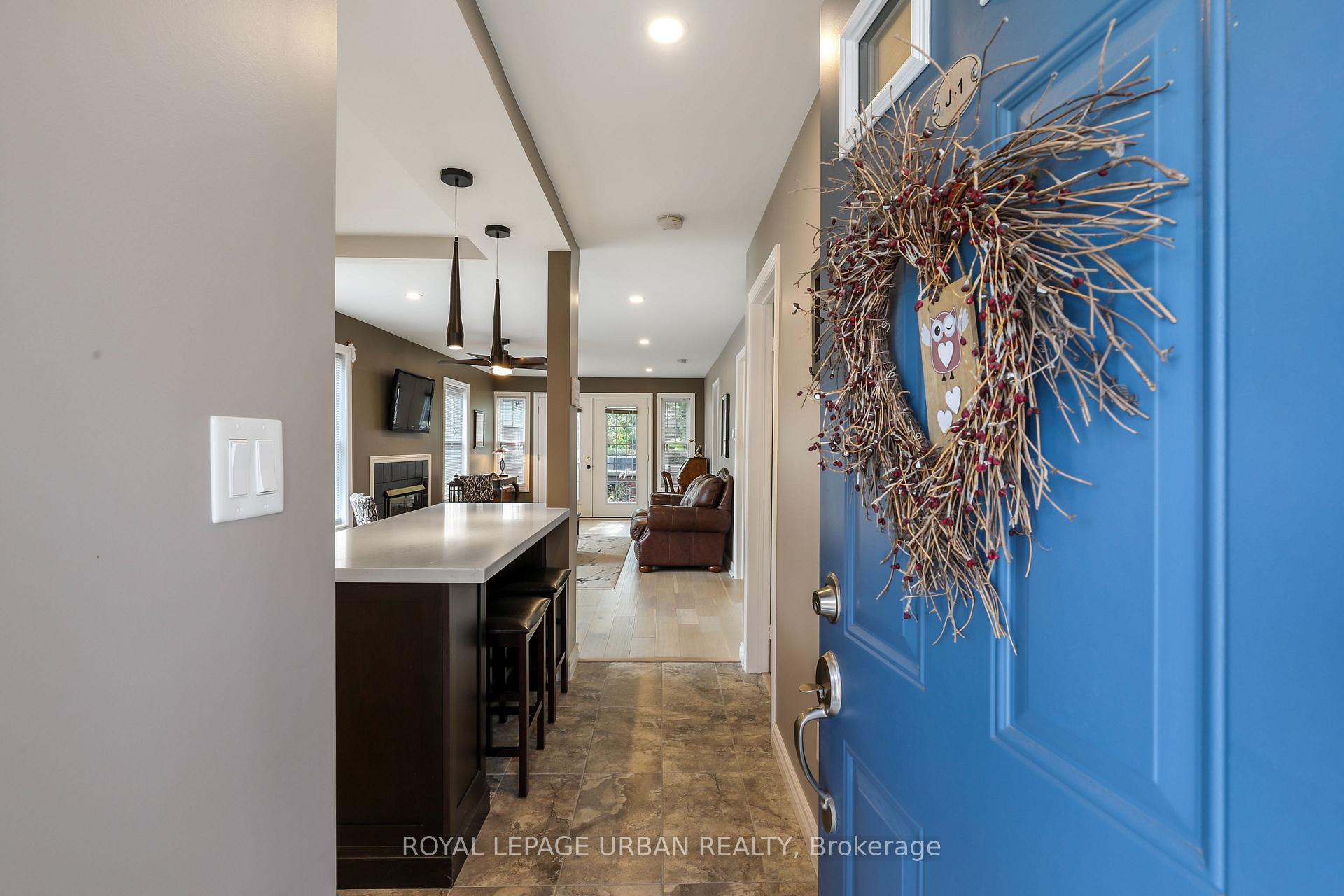 Photo 4 of Unit J1, 1657 Nash Road, Clarington, Courtice — HOMEH