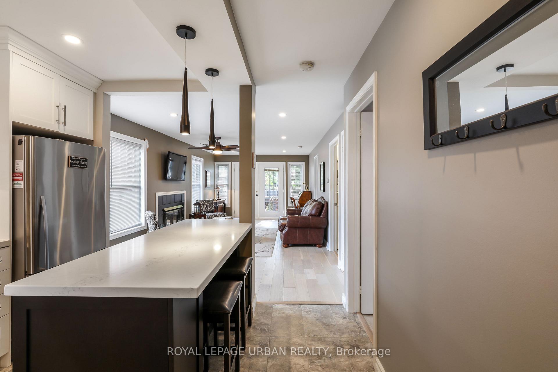 Photo 5 of Unit J1, 1657 Nash Road, Clarington, Courtice — HOMEH
