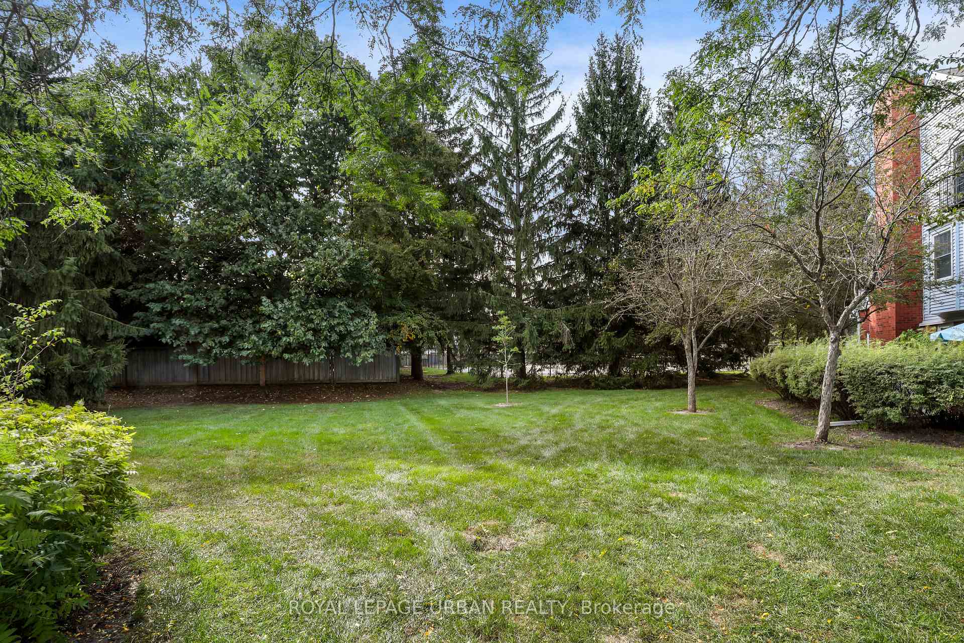 Photo 24 of Unit J1, 1657 Nash Road, Clarington, Courtice — HOMEH