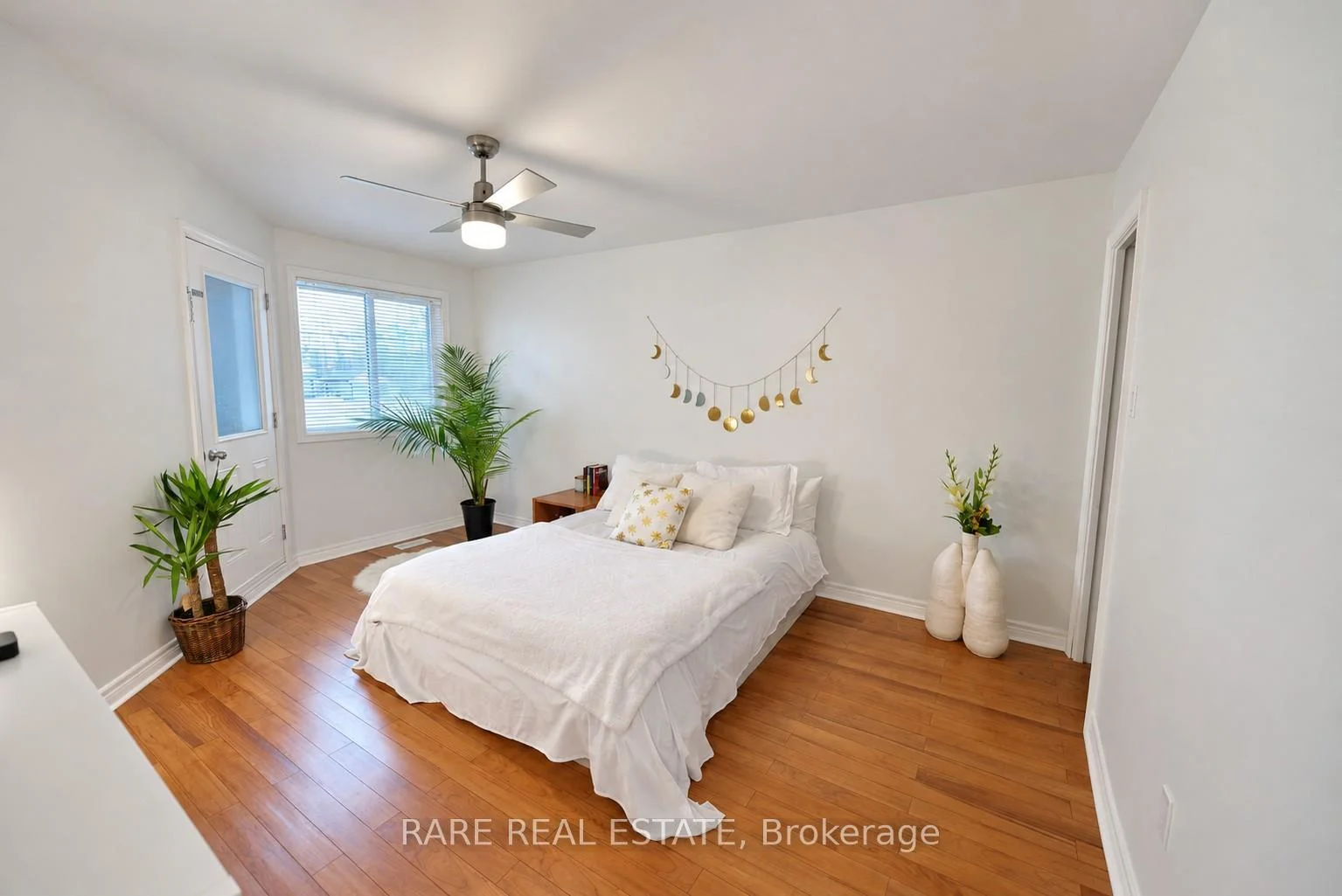 Photo 26 of Unit 112, 2001 Bonnymede Drive, Mississauga, Clarkson — HOMEH