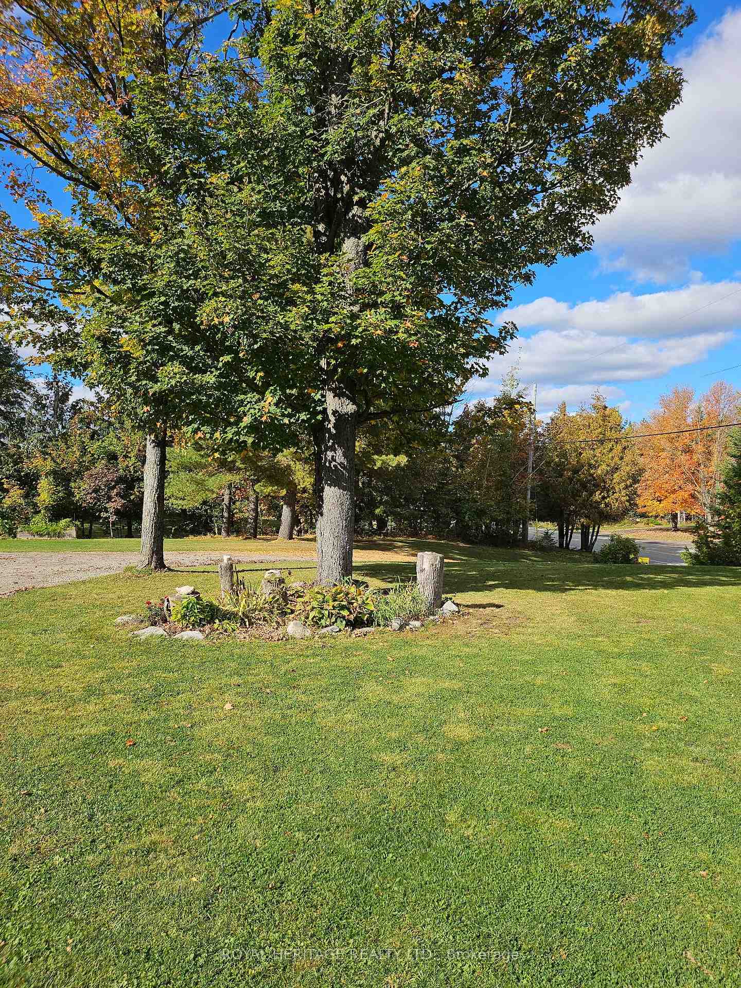 Photo 7 of 723 County Rd 49, Kawartha Lakes, Verulam — HOMEH