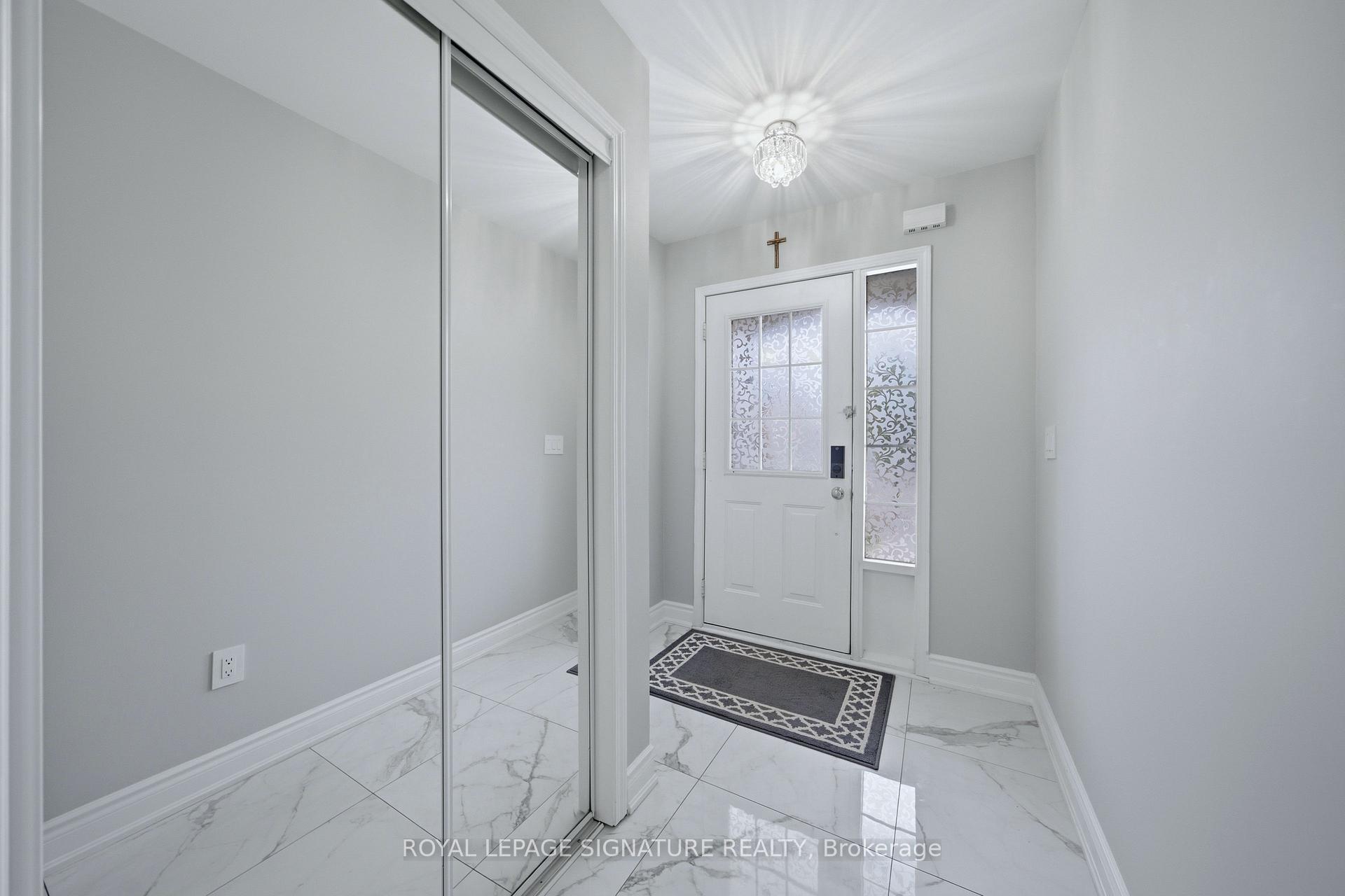 Photo 4 of 72 Tarquini Crescent, Caledon, Bolton West — HOMEH