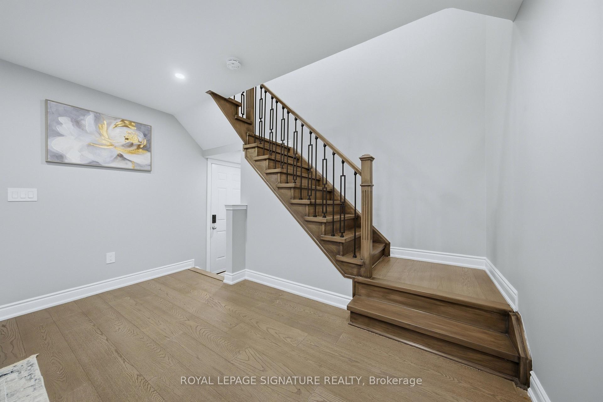 Photo 10 of 72 Tarquini Crescent, Caledon, Bolton West — HOMEH