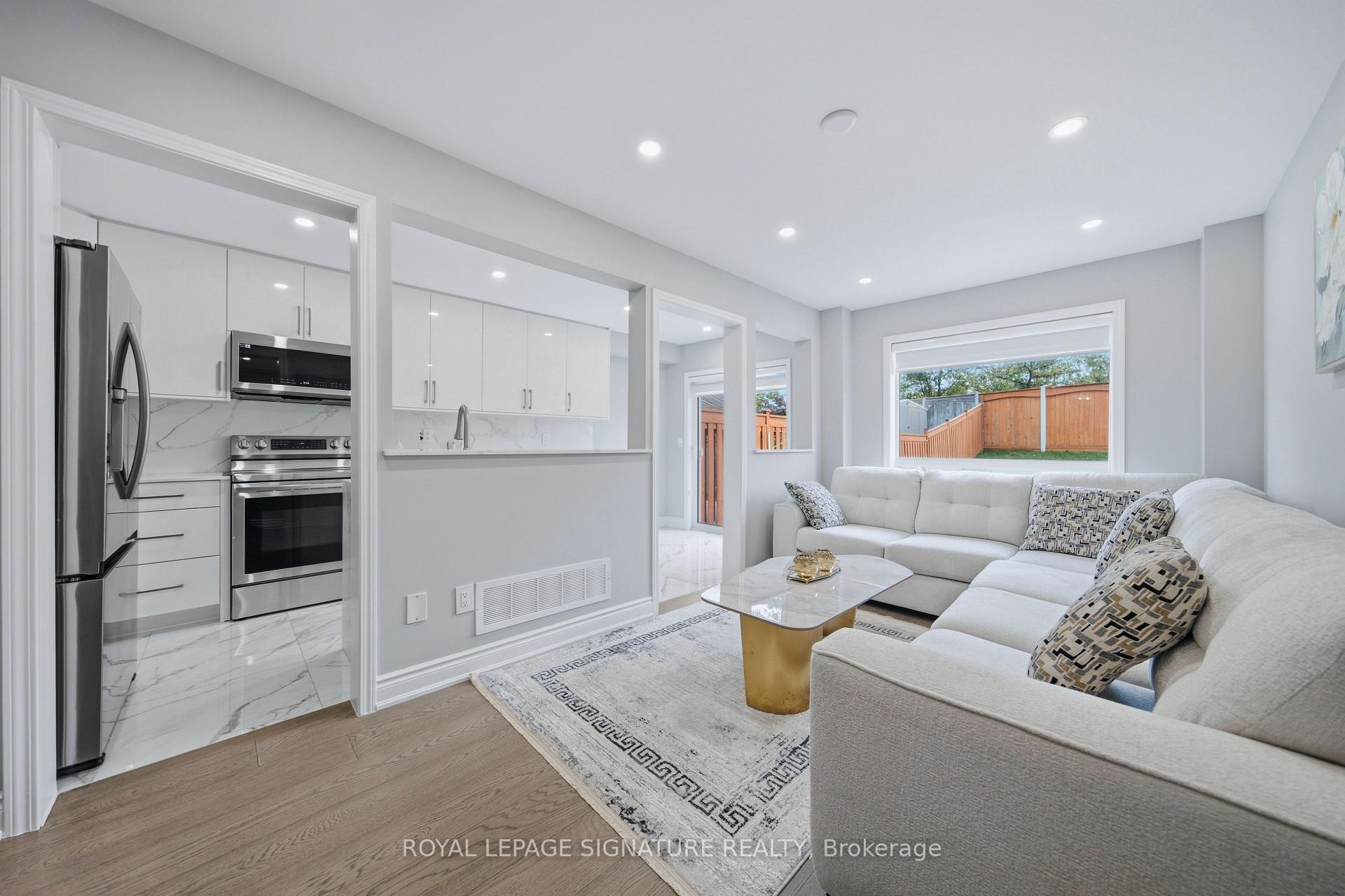 Photo 12 of 72 Tarquini Crescent, Caledon, Bolton West — HOMEH