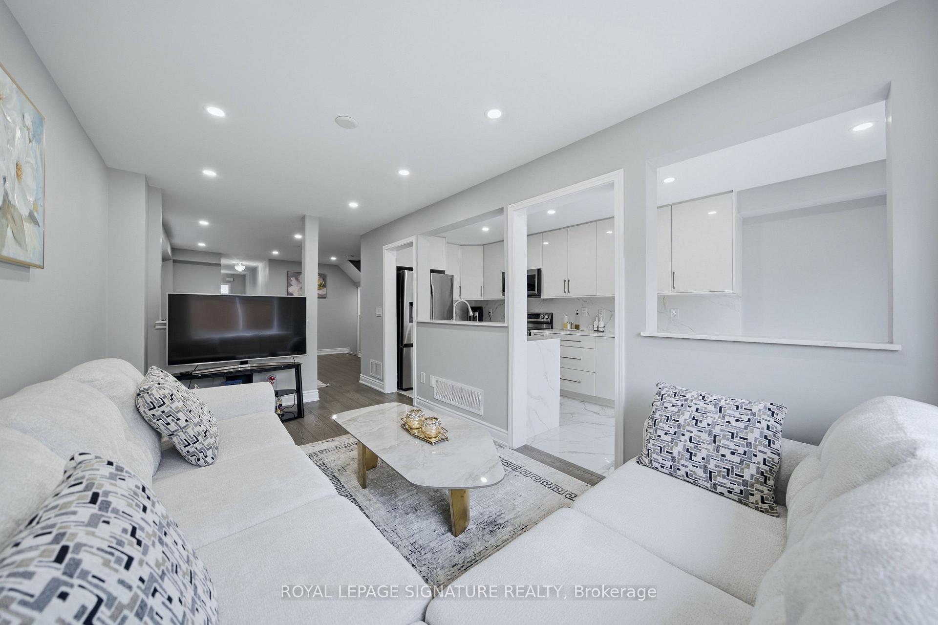 Photo 13 of 72 Tarquini Crescent, Caledon, Bolton West — HOMEH