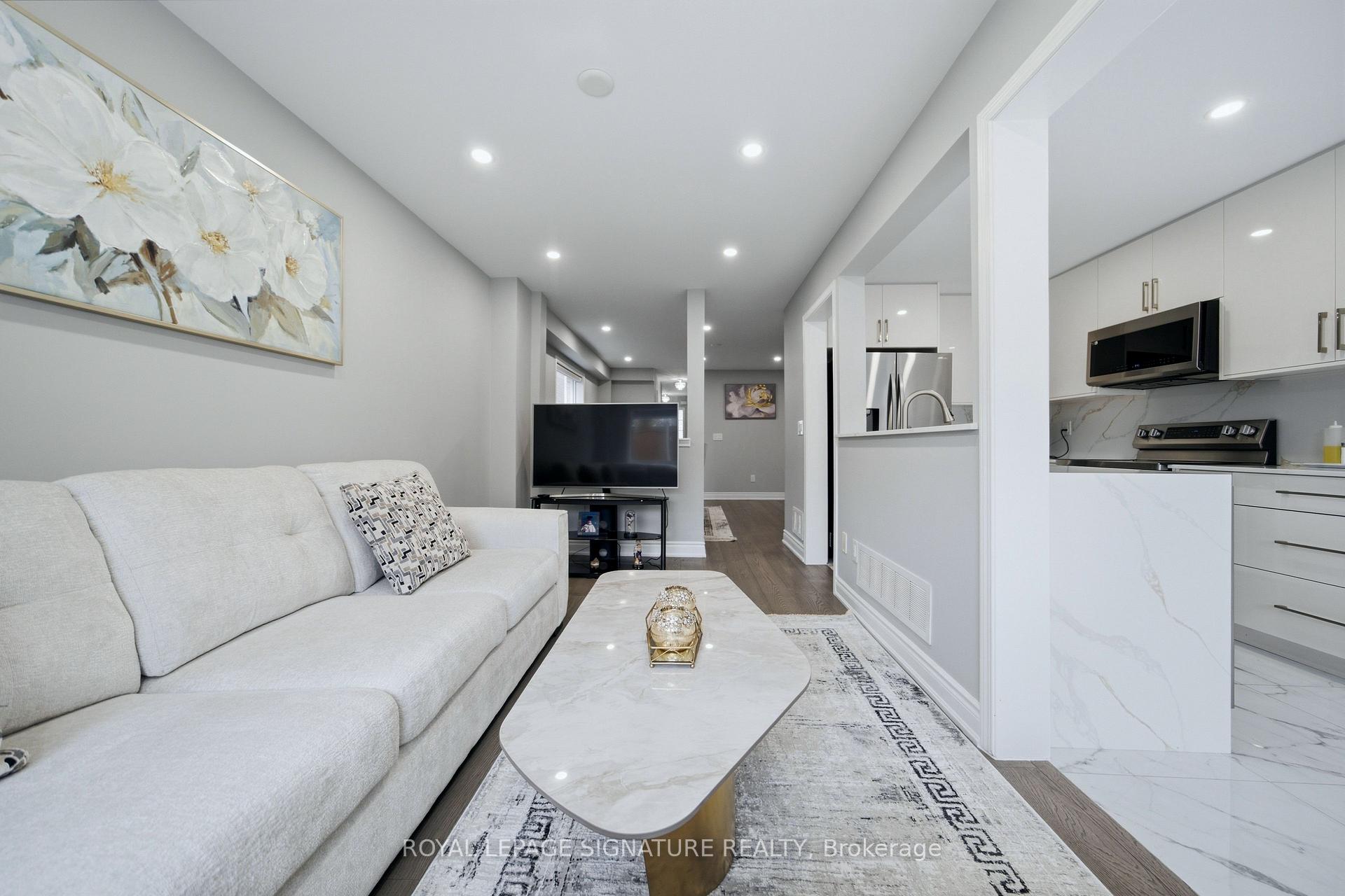 Photo 15 of 72 Tarquini Crescent, Caledon, Bolton West — HOMEH