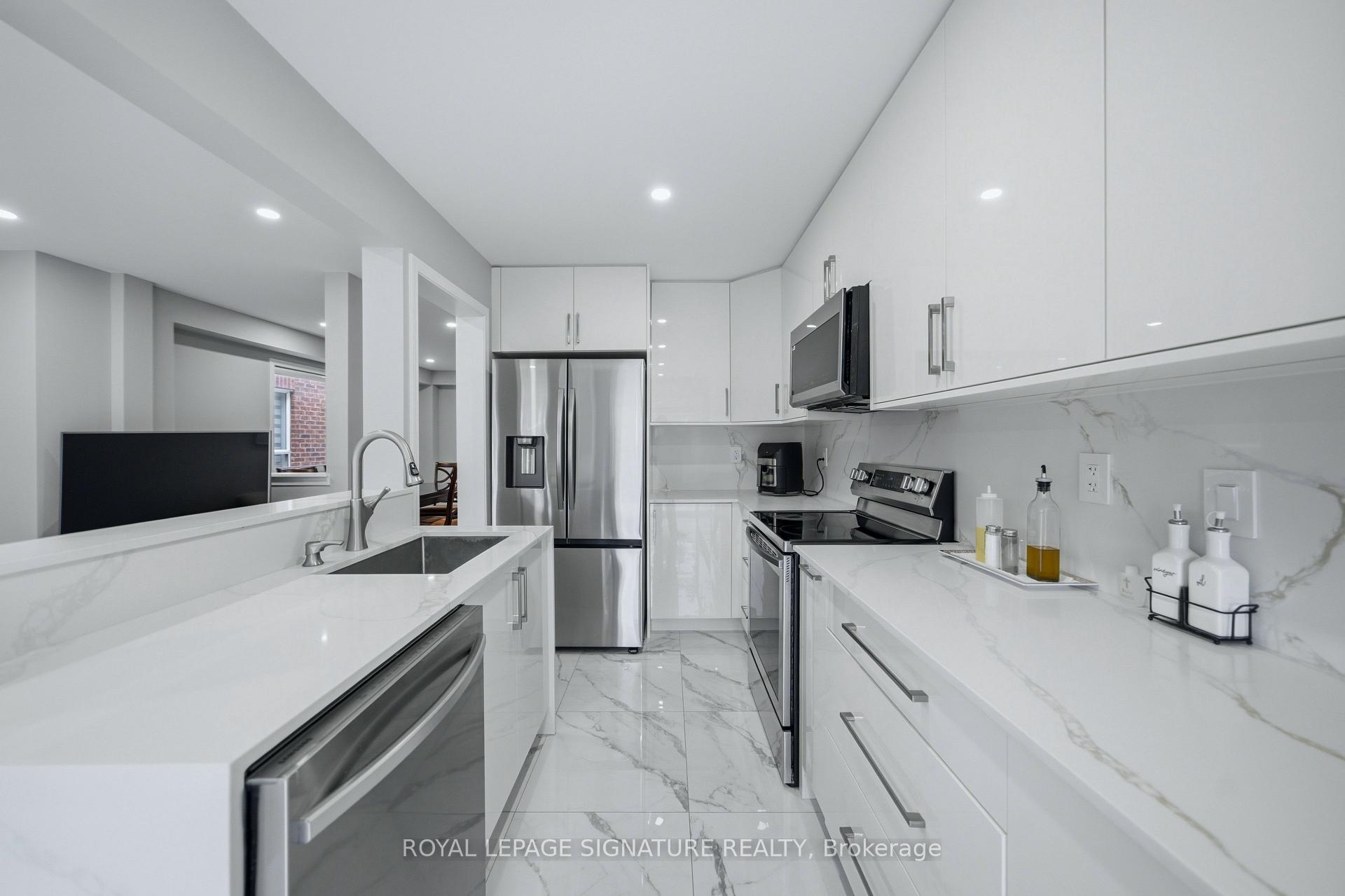 Photo 20 of 72 Tarquini Crescent, Caledon, Bolton West — HOMEH