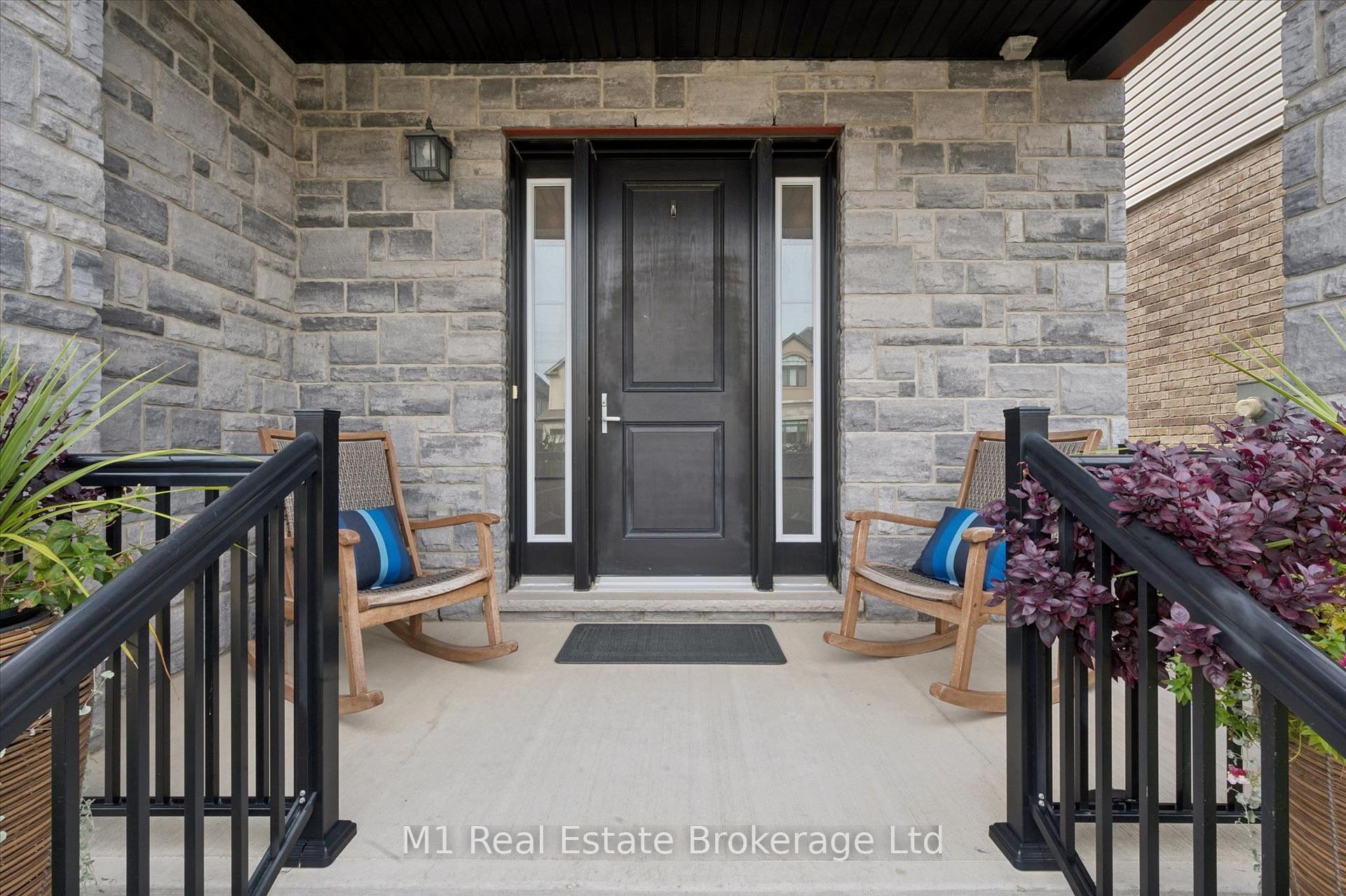 Photo 3 of 545 Bridgemill Crescent, Kitchener, Grand River South — HOMEH