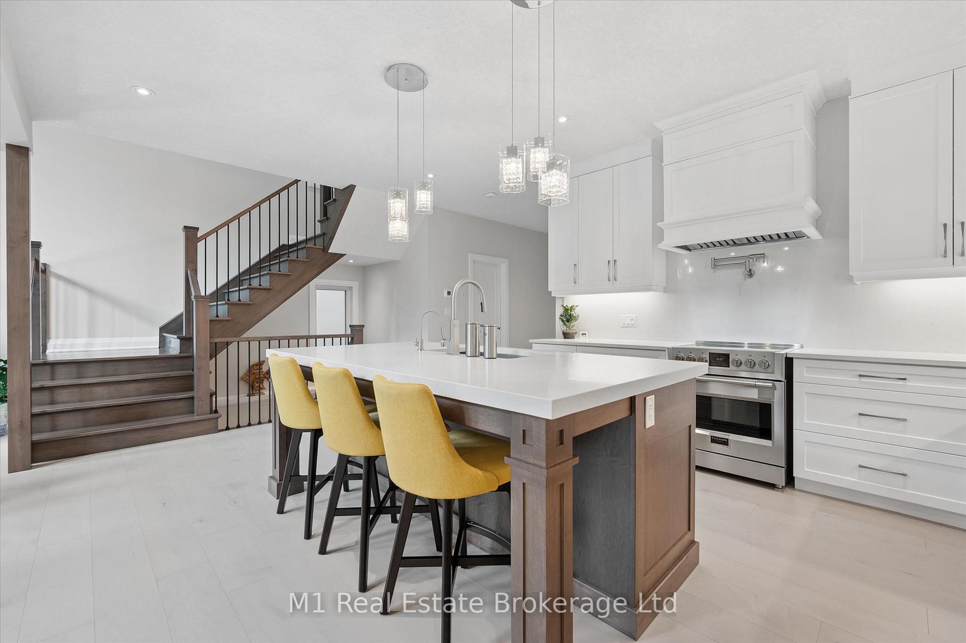 Photo 10 of 545 Bridgemill Crescent, Kitchener, Grand River South — HOMEH