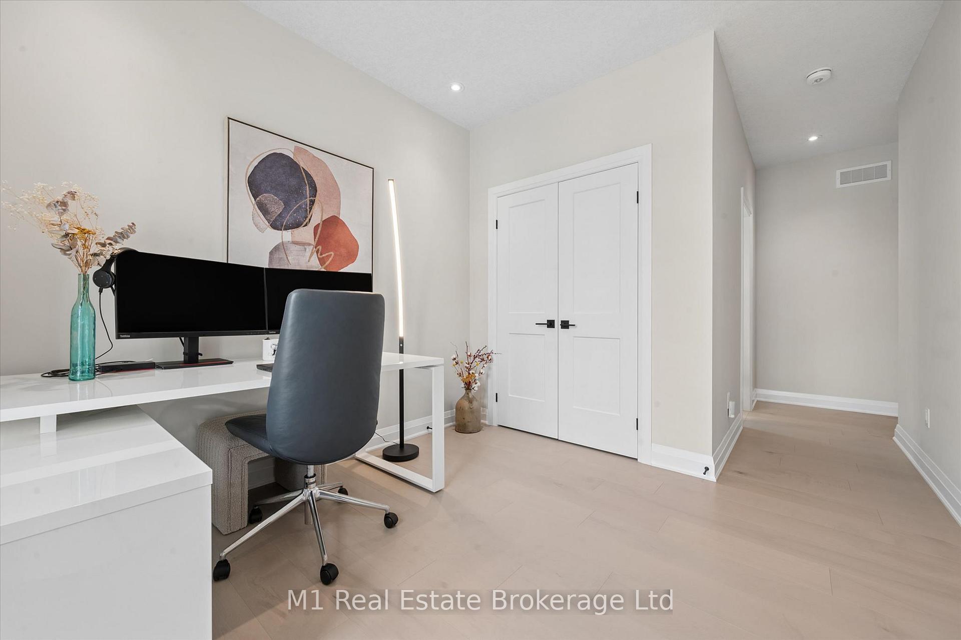 Photo 29 of 545 Bridgemill Crescent, Kitchener, Grand River South — HOMEH
