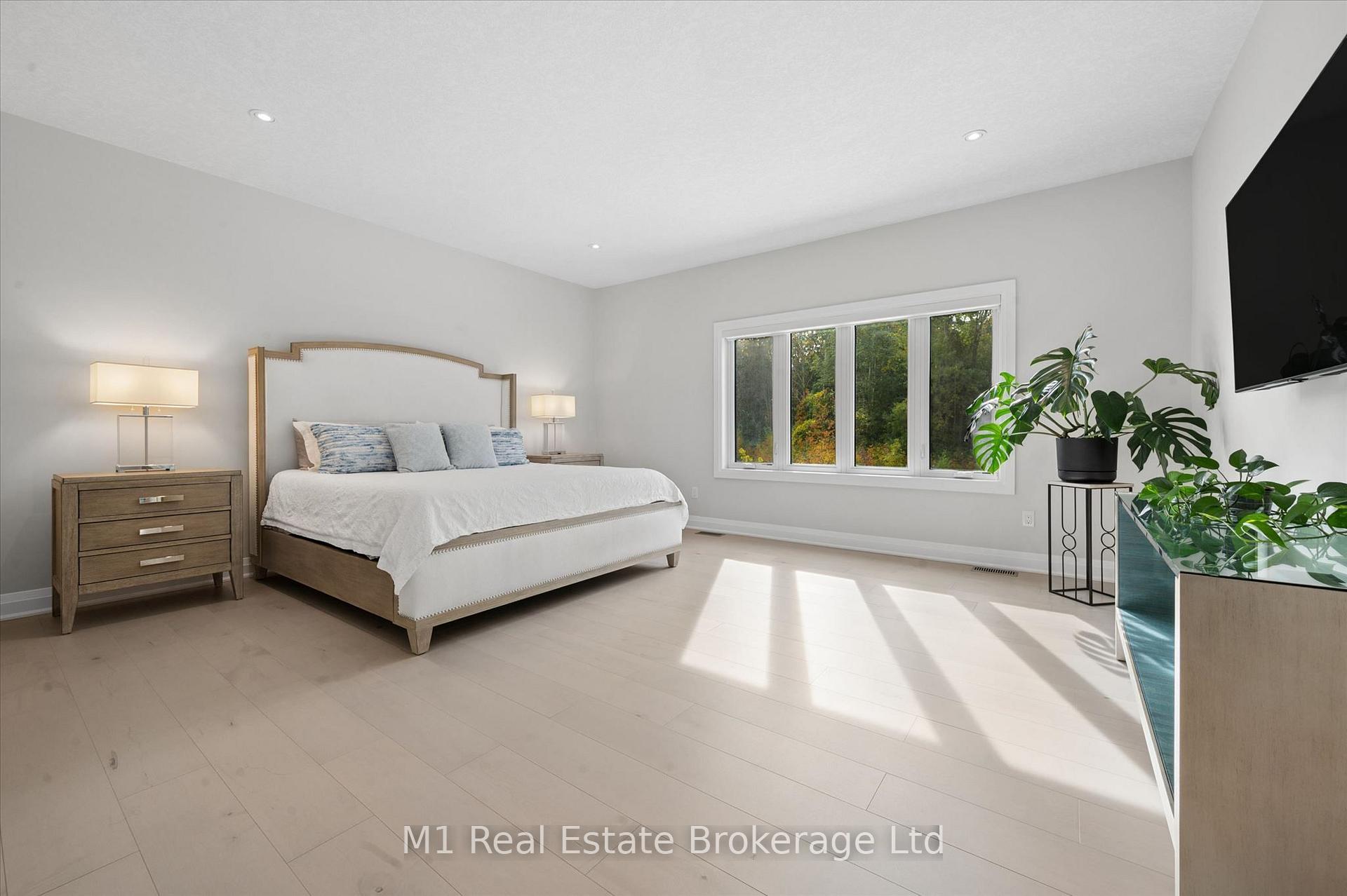 Photo 31 of 545 Bridgemill Crescent, Kitchener, Grand River South — HOMEH