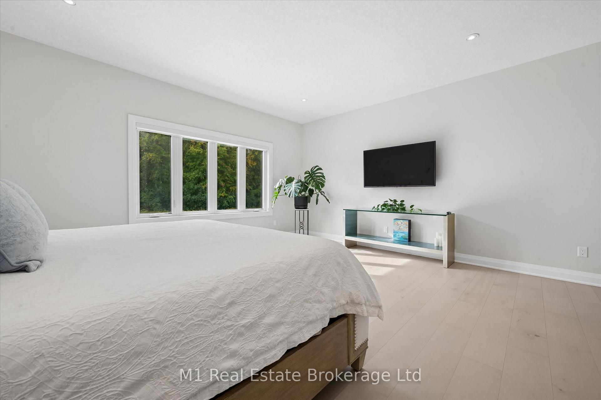 Photo 32 of 545 Bridgemill Crescent, Kitchener, Grand River South — HOMEH