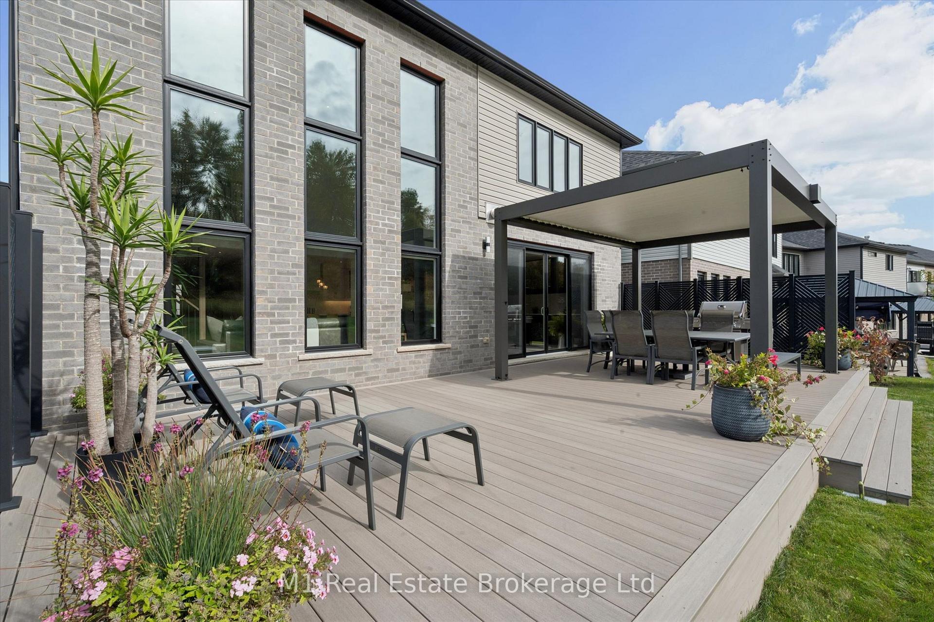 Photo 37 of 545 Bridgemill Crescent, Kitchener, Grand River South — HOMEH