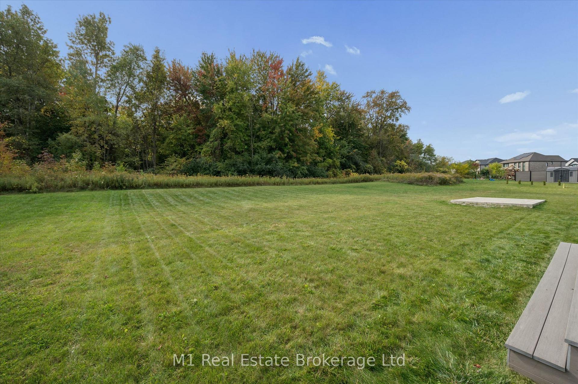 Photo 40 of 545 Bridgemill Crescent, Kitchener, Grand River South — HOMEH