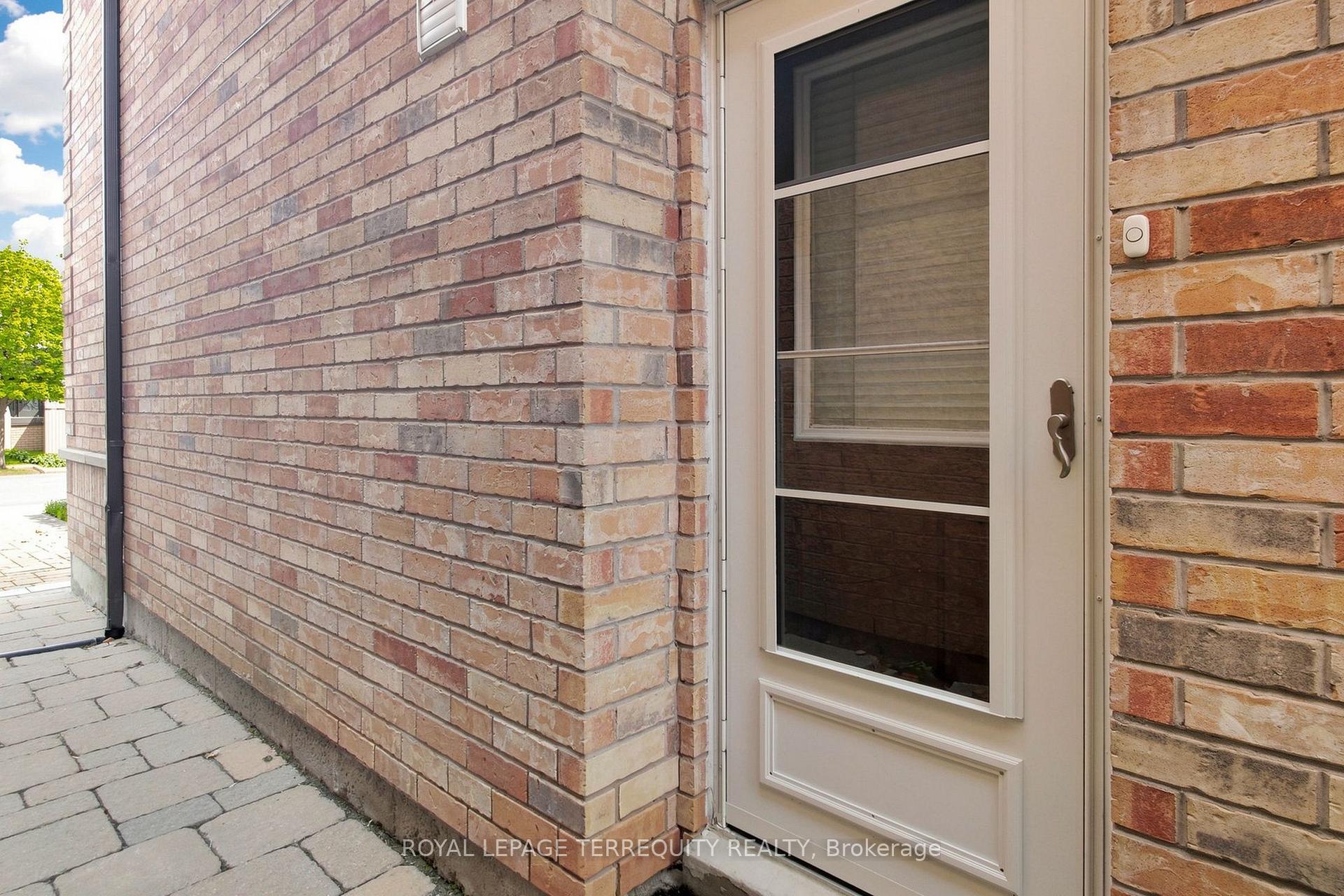 Photo 5 of Unit Basement, 90 Brisdale Drive, Brampton, Fletcher's Meadow — HOMEH