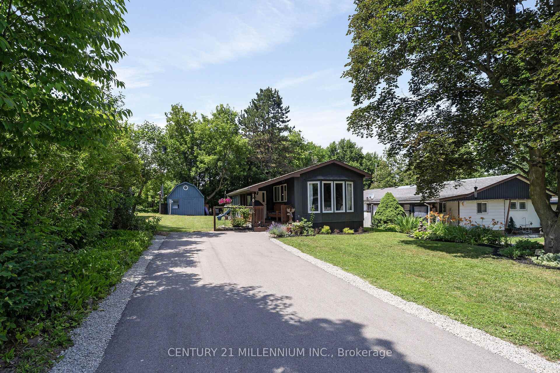 Photo 2 of 10 Park Boulevard, Erin — HOMEH