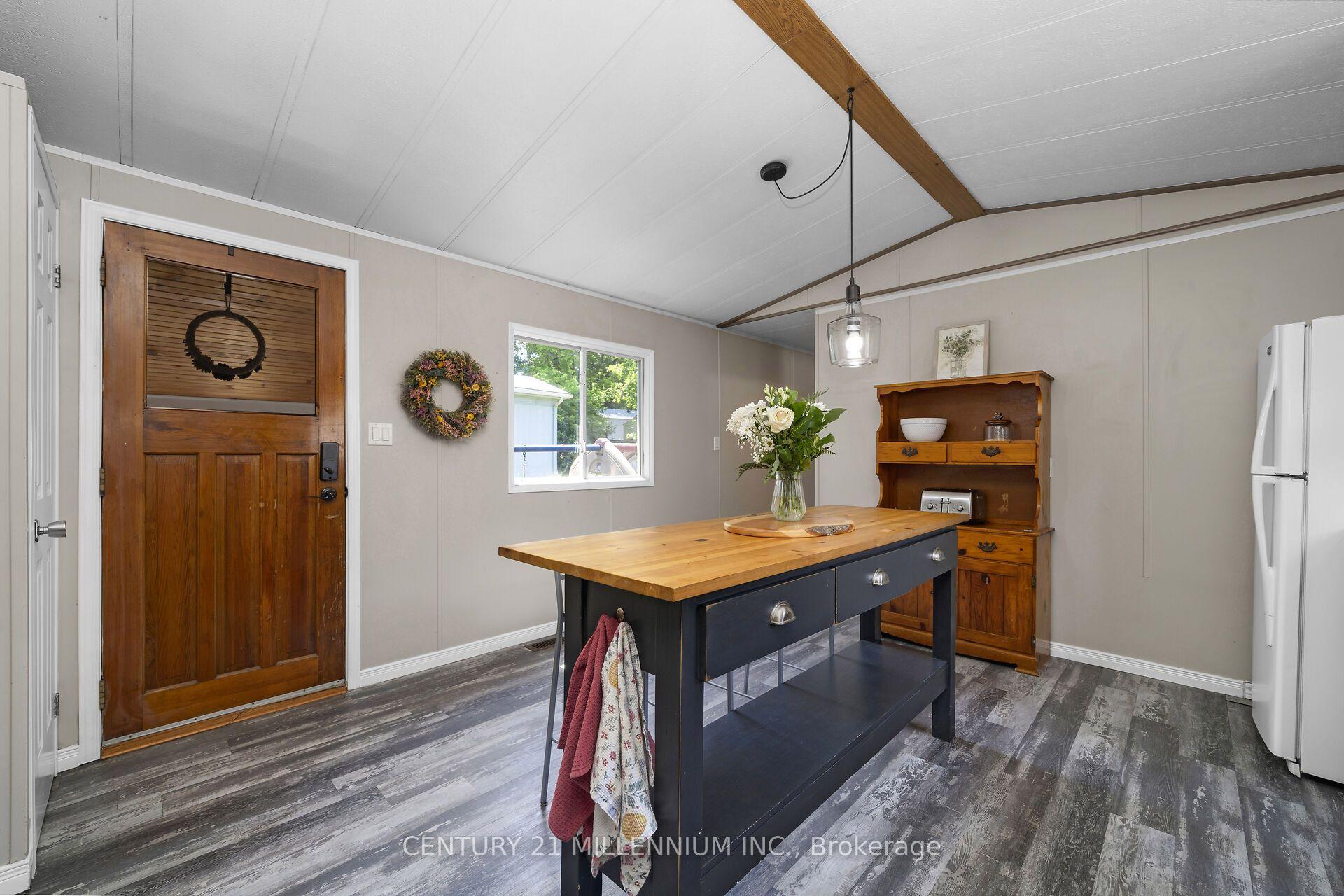 Photo 12 of 10 Park Boulevard, Erin — HOMEH