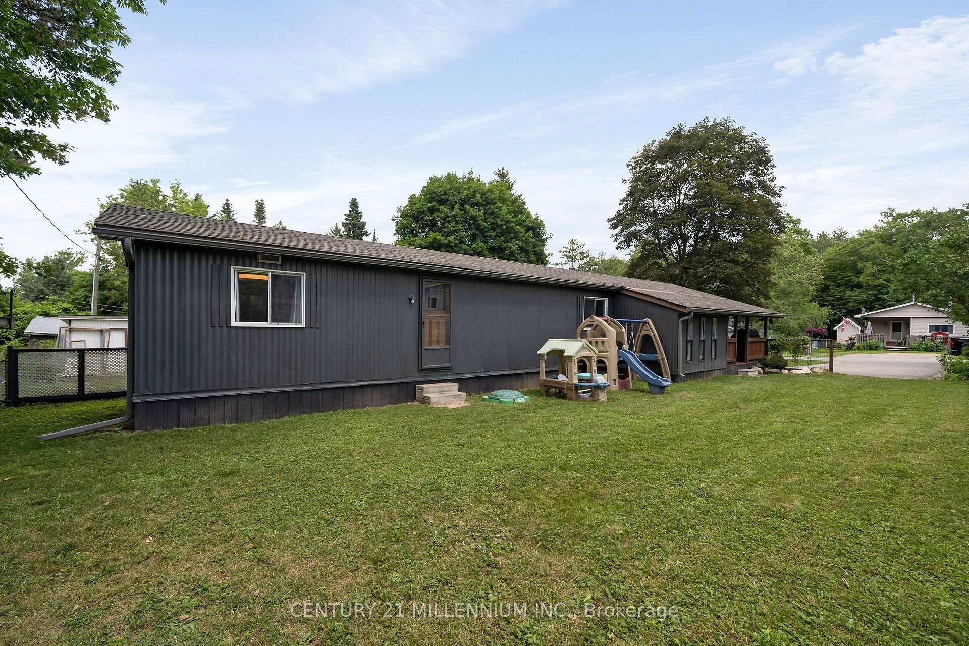 Photo 24 of 10 Park Boulevard, Erin — HOMEH