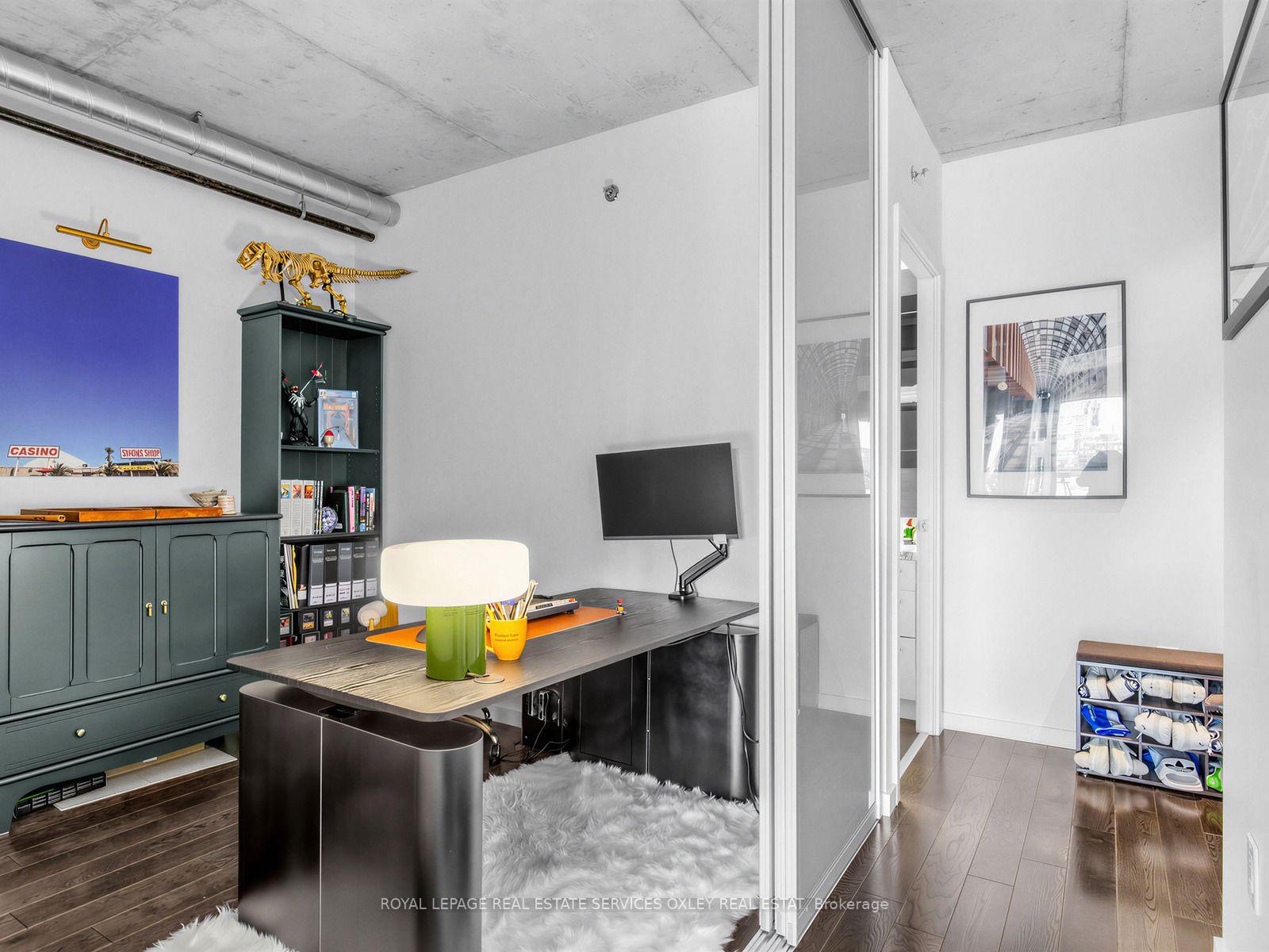 Photo 9 of Unit 1010, 32 Trolley Crescent, Toronto, Moss Park — HOMEH