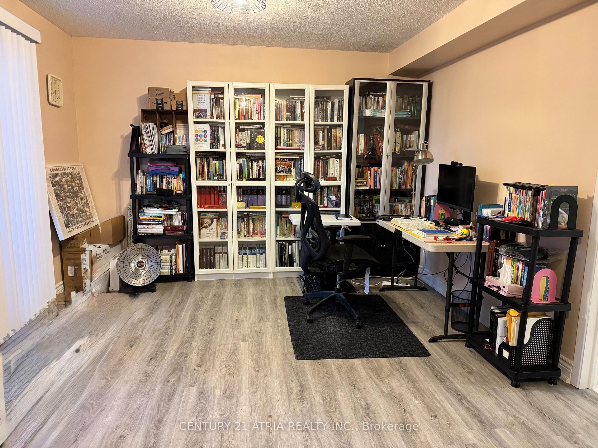 Photo 4 of 38 Henderson Drive, Aurora, Aurora Highlands — HOMEH