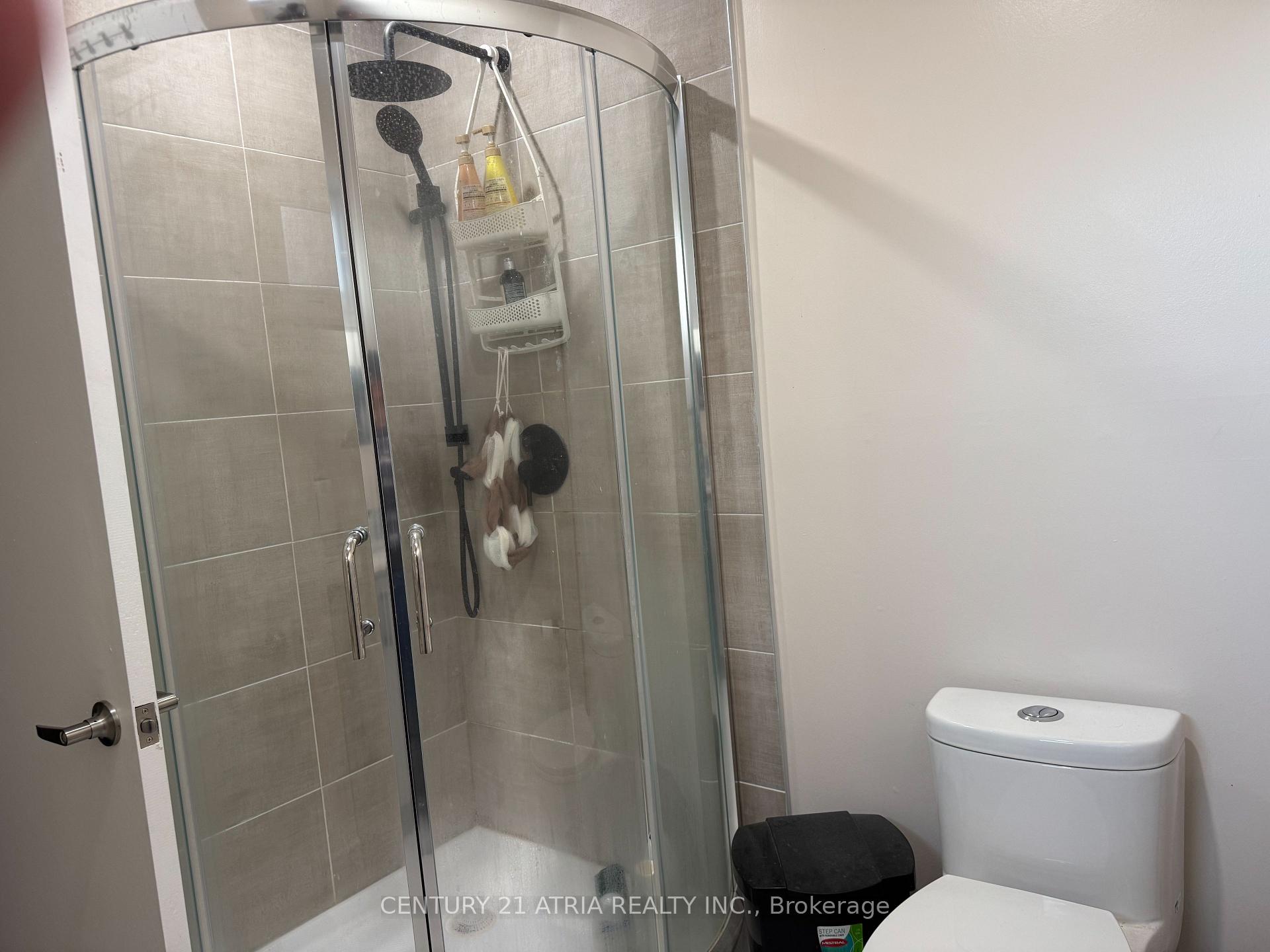 Photo 19 of 38 Henderson Drive, Aurora, Aurora Highlands — HOMEH