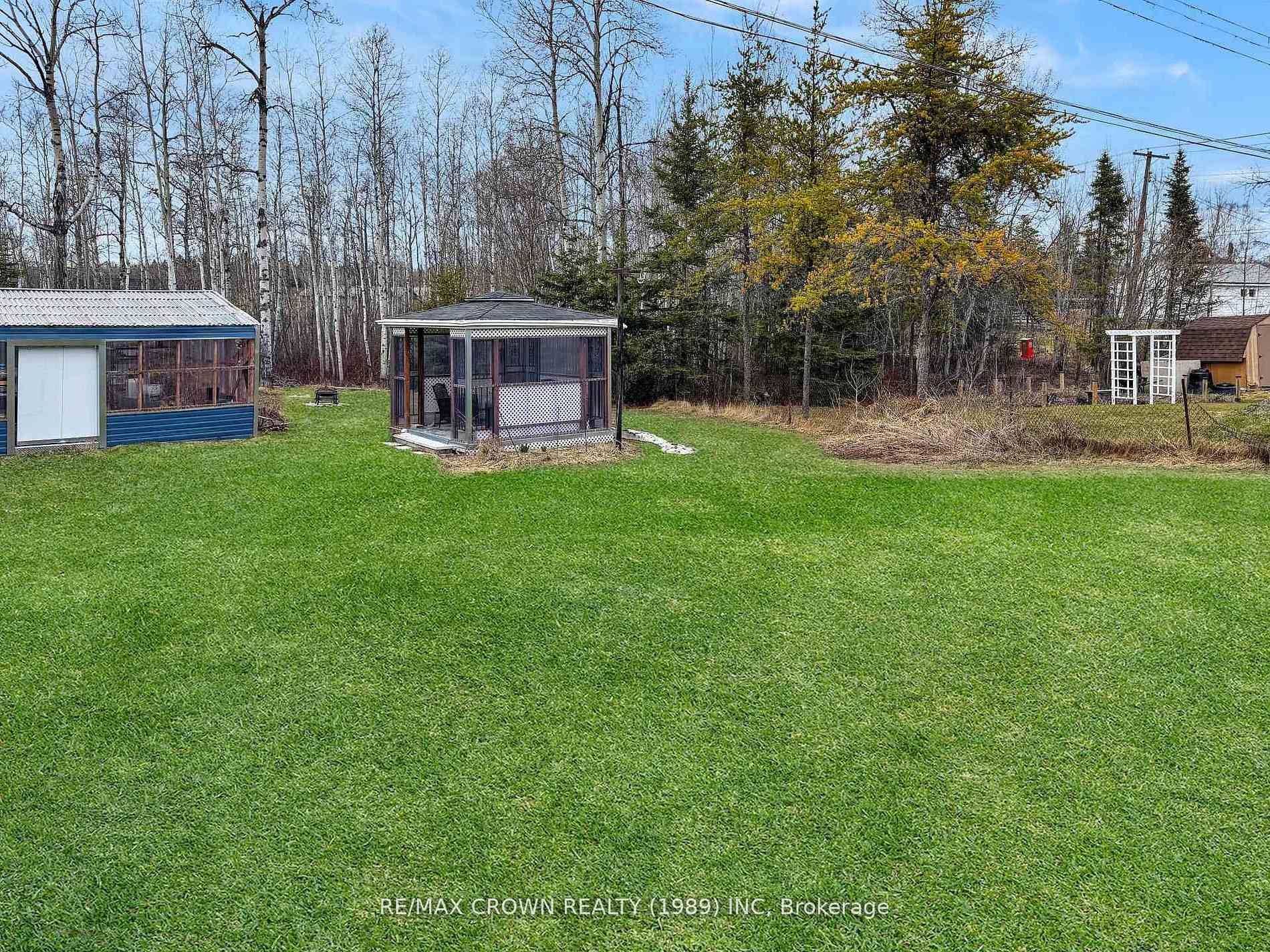 Photo 44 of 30 Pine Crescent, Kapuskasing — HOMEH