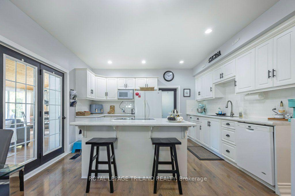 Photo 13 of 143 St George Street, St. Thomas — HOMEH