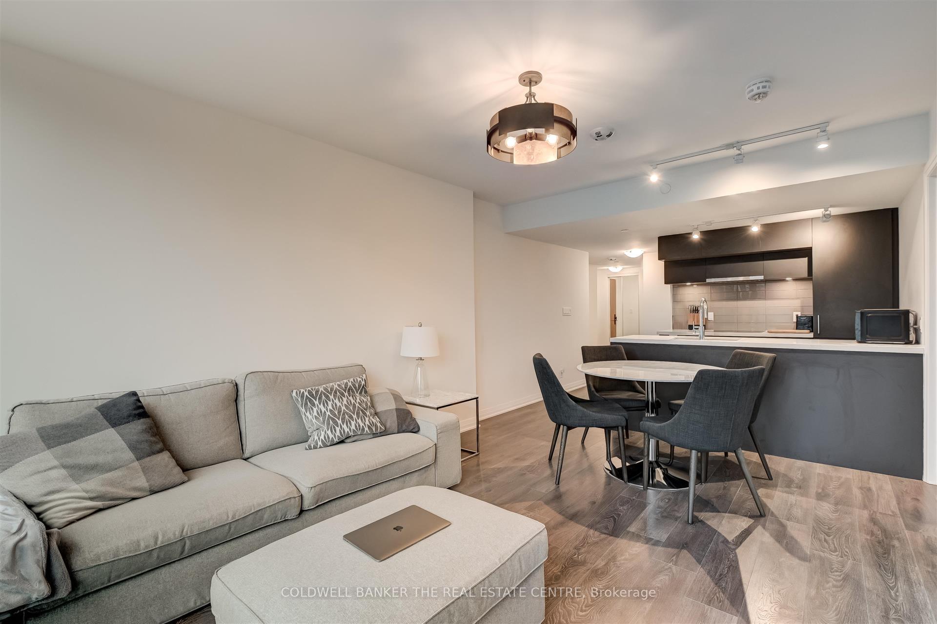 Photo 9 of Unit 304, 99 Foxbar Road, Toronto, Yonge-St. Clair — HOMEH