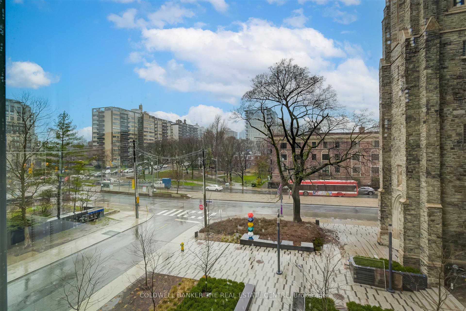 Photo 13 of Unit 304, 99 Foxbar Road, Toronto, Yonge-St. Clair — HOMEH