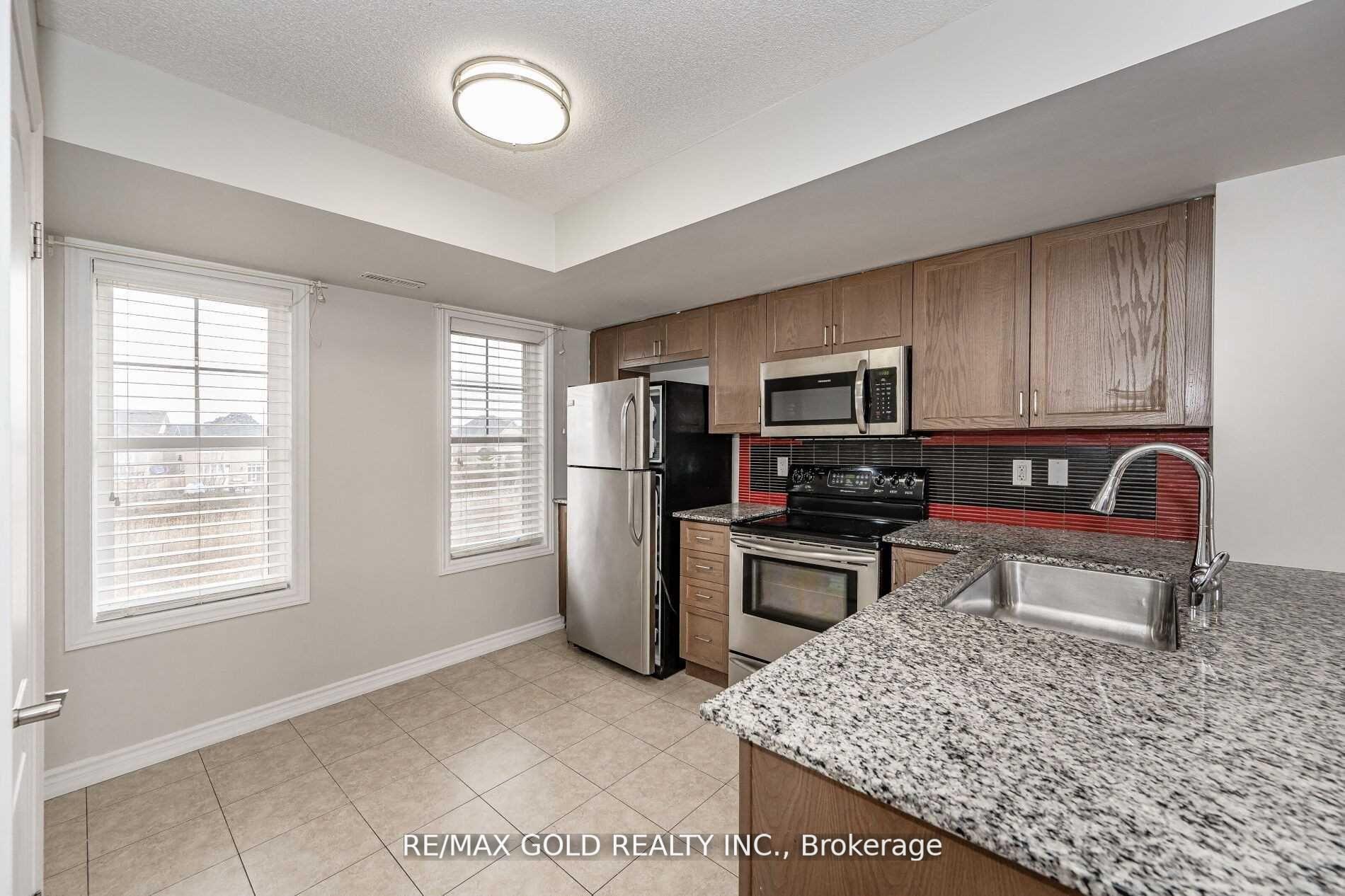 Photo 6 of Unit #125, 1380 Costigan Road, Milton, Clarke — HOMEH