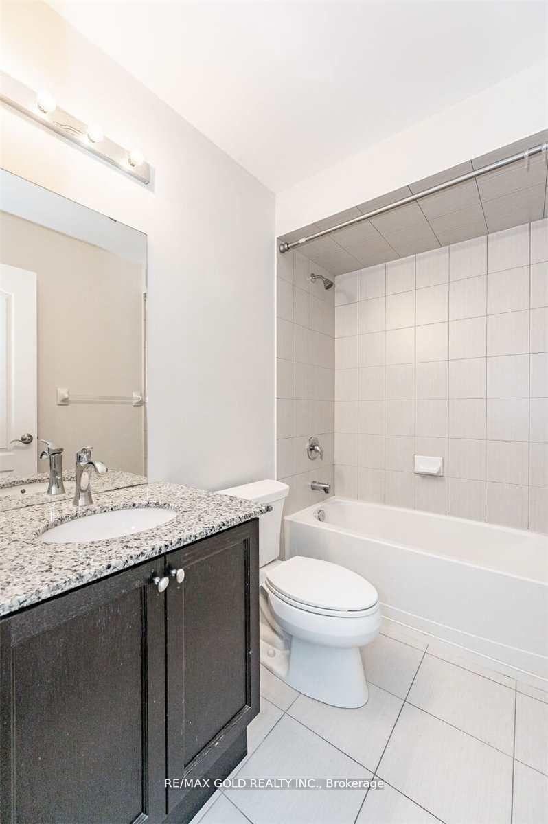 Photo 32 of Unit #125, 1380 Costigan Road, Milton, Clarke — HOMEH