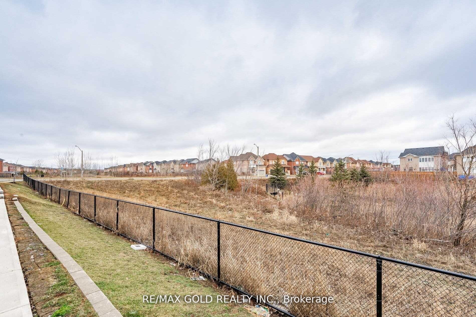 Photo 37 of Unit #125, 1380 Costigan Road, Milton, Clarke — HOMEH