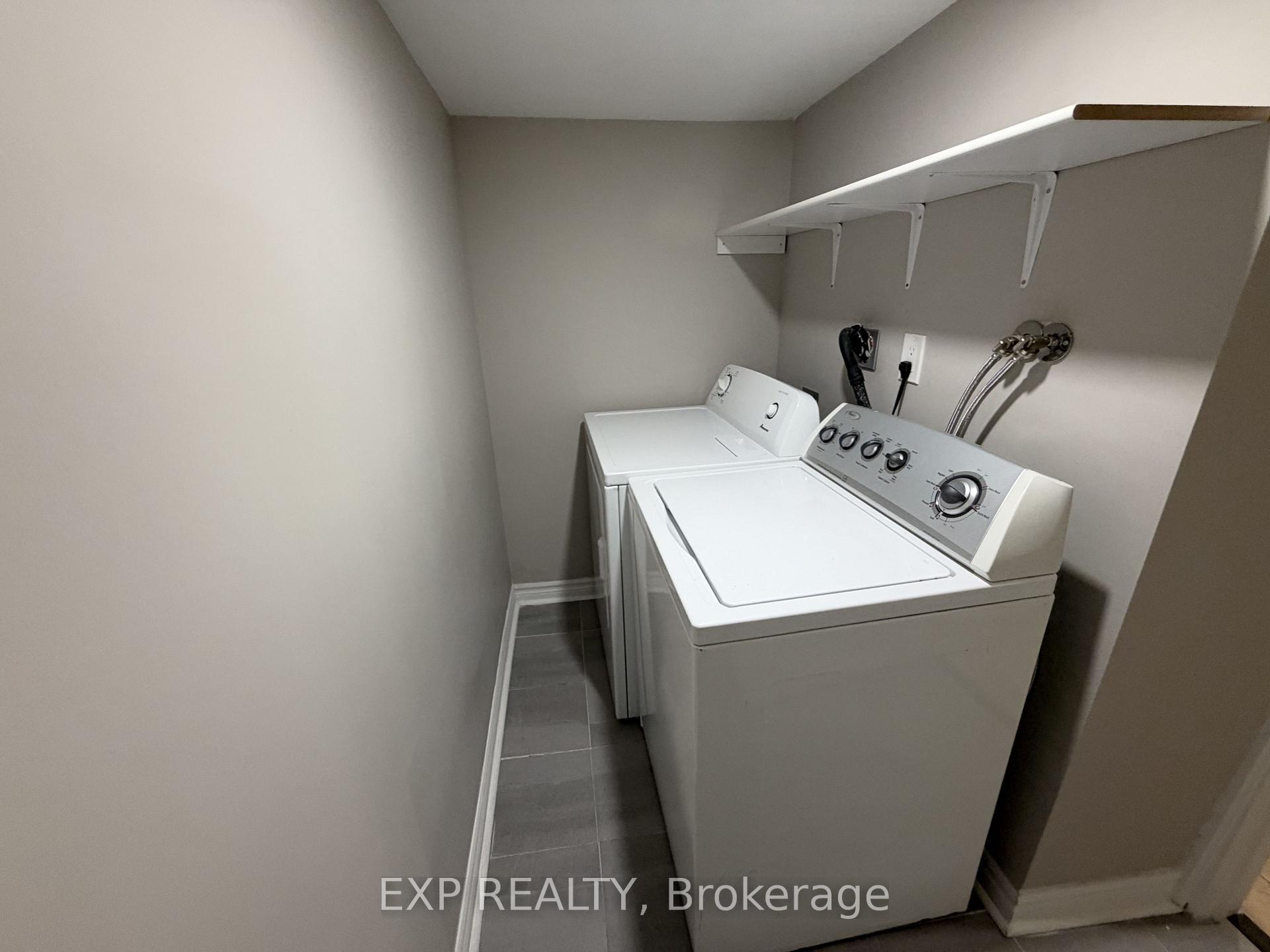 Photo 9 of 25 Portstewart Crescent, Brampton, Credit Valley — HOMEH