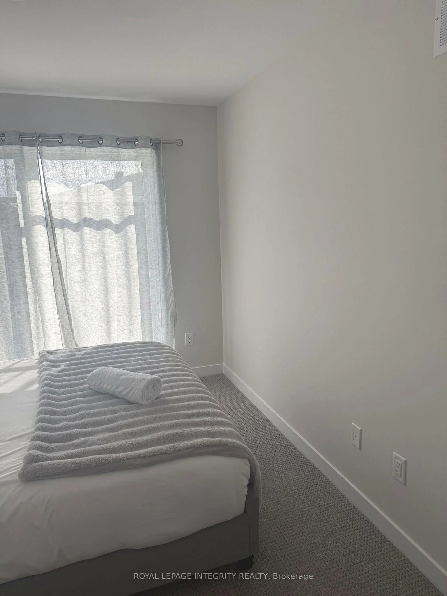 Photo 3 of 409 Jewelwing Pvt, Ottawa, Blossom Park/Kemp Park/Findlay Creek — HOMEH
