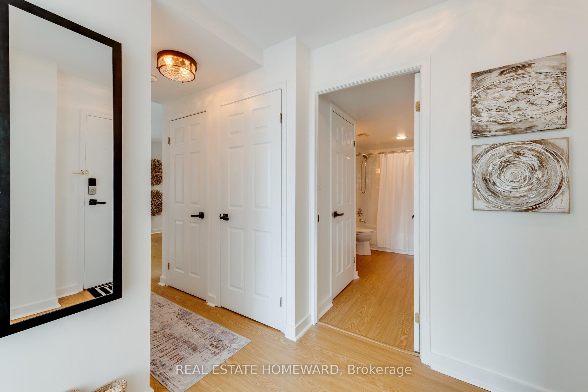 Photo 3 of Unit 304, 716 Kingston Road, Toronto, The Beaches — HOMEH