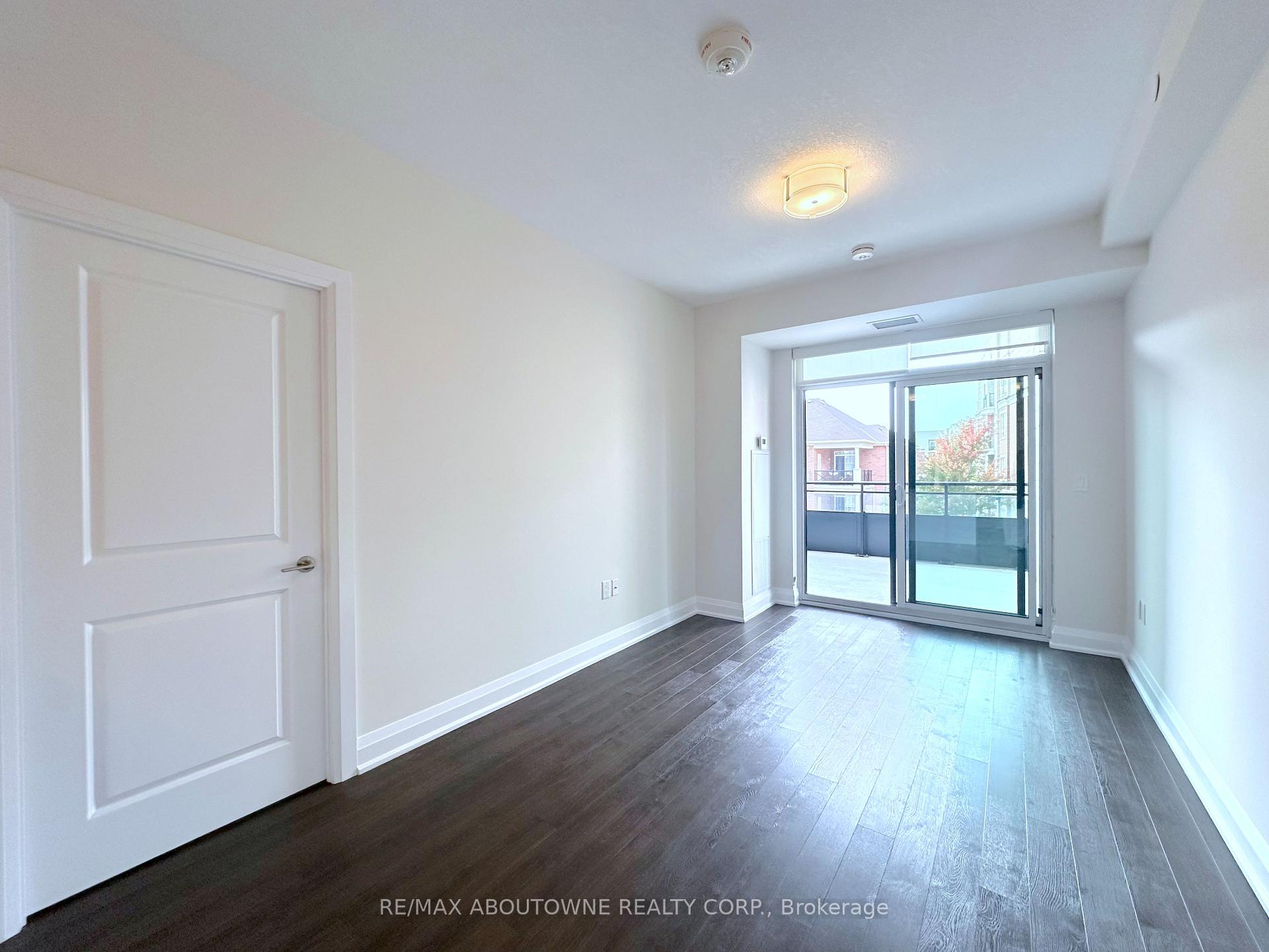 Photo 3 of Unit 317, 2333 Taunton Road, Oakville, River Oaks — HOMEH