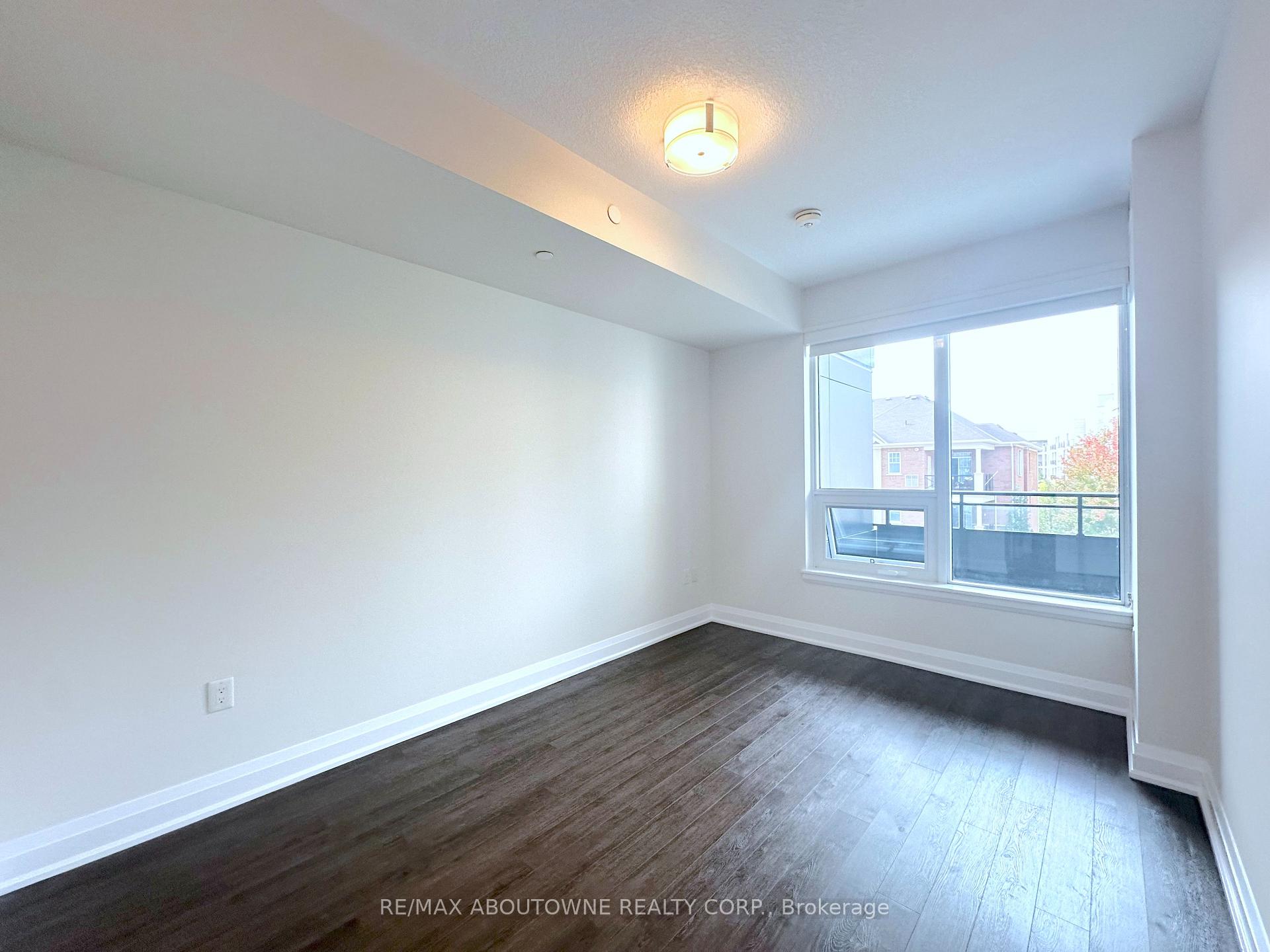 Photo 4 of Unit 317, 2333 Taunton Road, Oakville, River Oaks — HOMEH