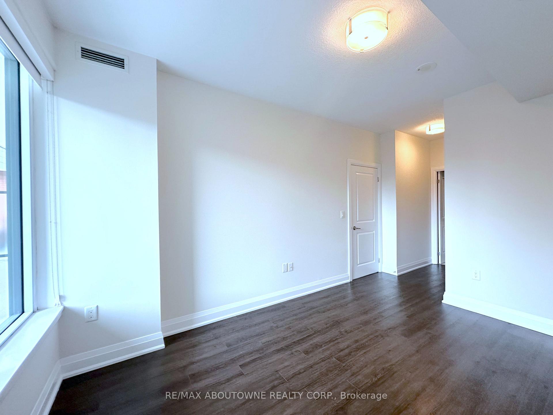 Photo 5 of Unit 317, 2333 Taunton Road, Oakville, River Oaks — HOMEH