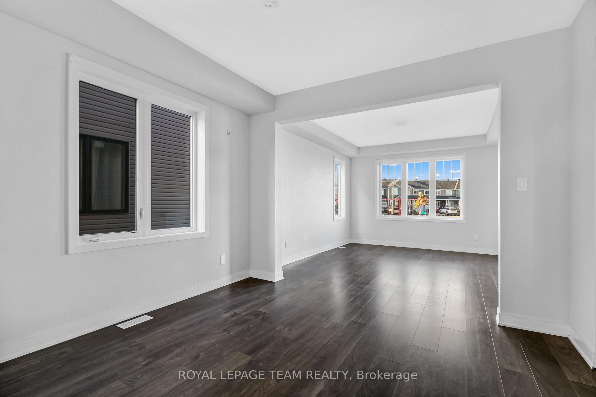 Photo 7 of 2177 Winsome Terrace, Ottawa, Fallingbrook/Gardenway South — HOMEH