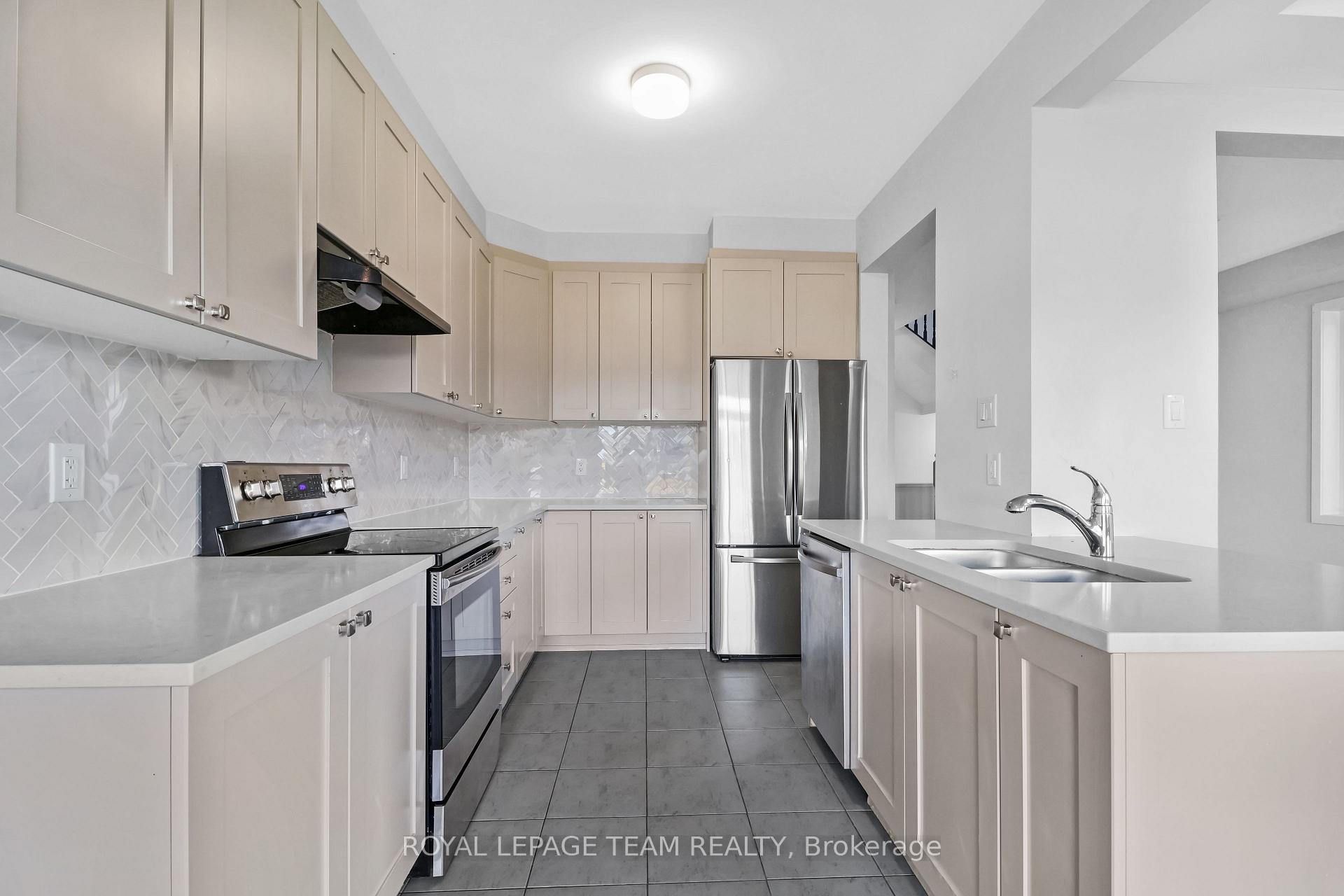 Photo 17 of 2177 Winsome Terrace, Ottawa, Fallingbrook/Gardenway South — HOMEH