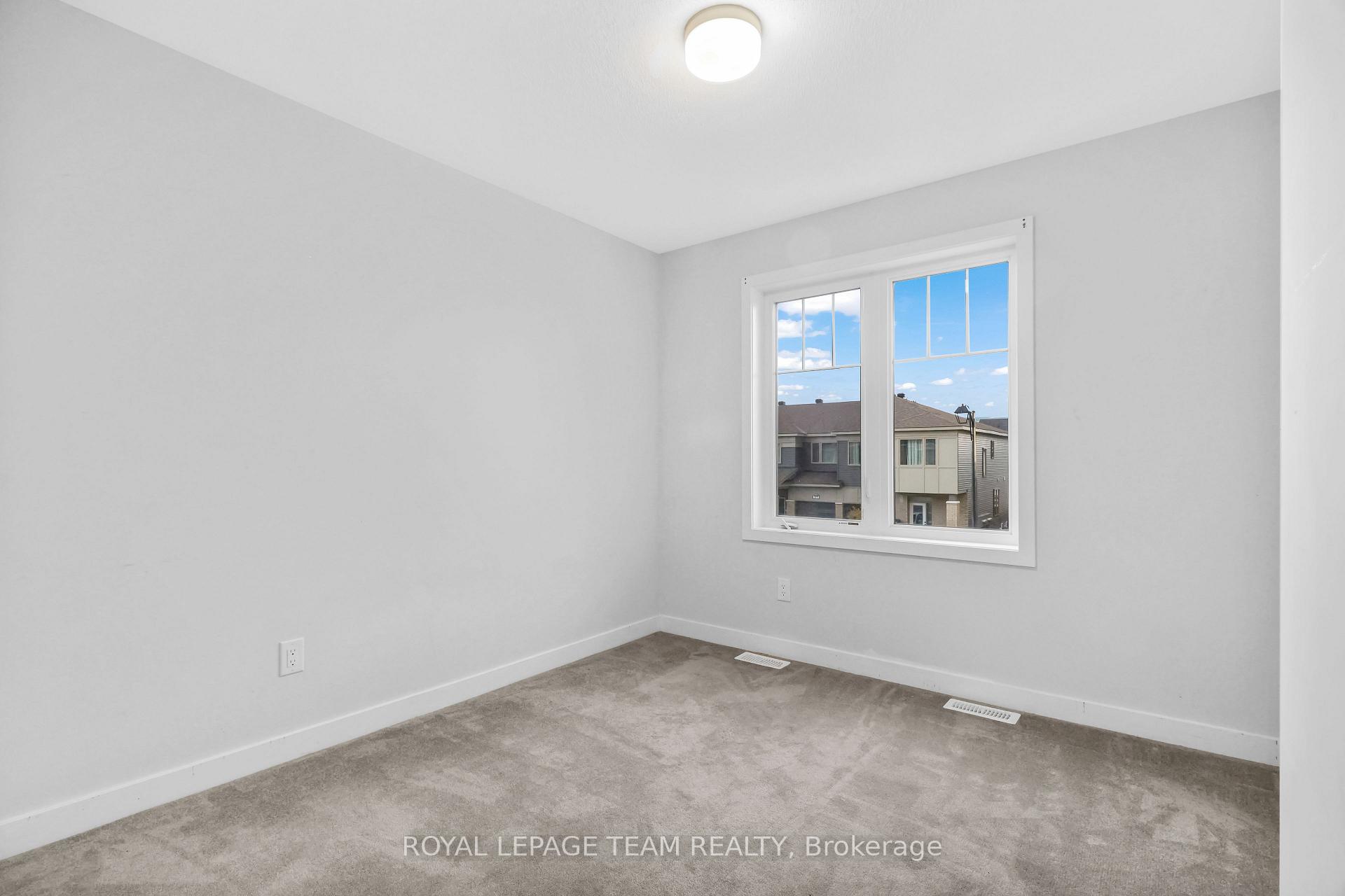 Photo 21 of 2177 Winsome Terrace, Ottawa, Fallingbrook/Gardenway South — HOMEH