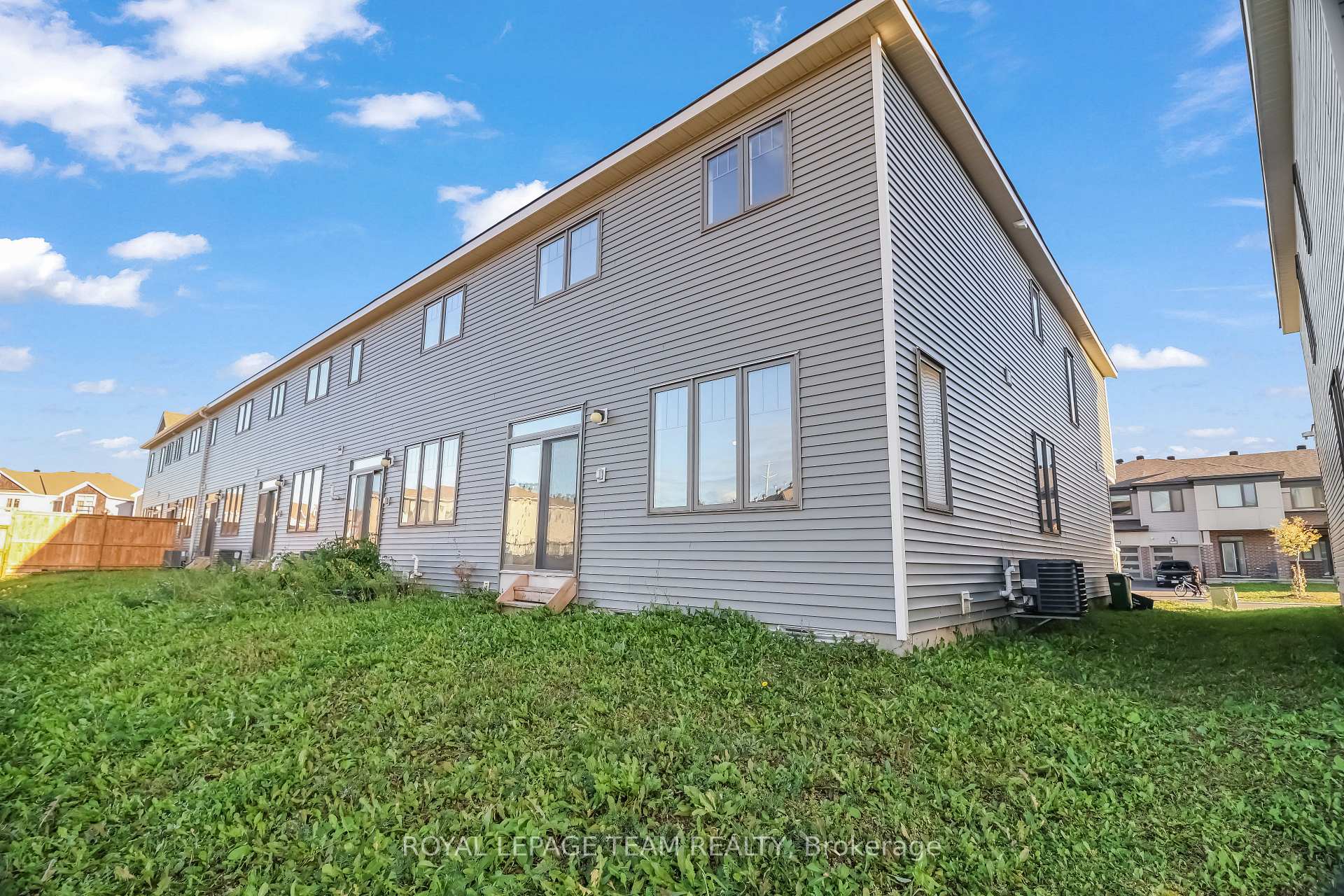 Photo 33 of 2177 Winsome Terrace, Ottawa, Fallingbrook/Gardenway South — HOMEH