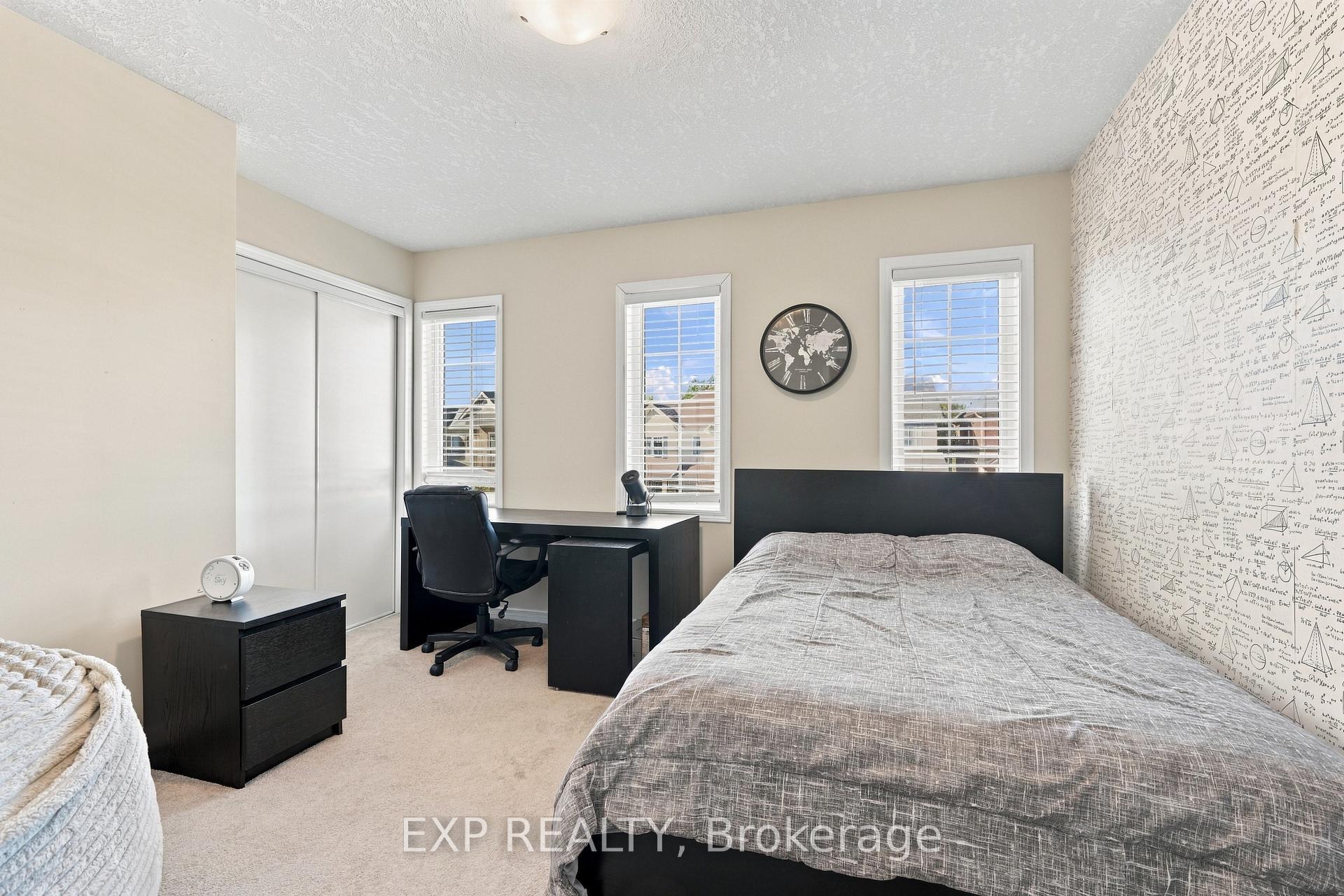 Photo 18 of 7720 Shadbush Lane, Niagara Falls, Brown — HOMEH