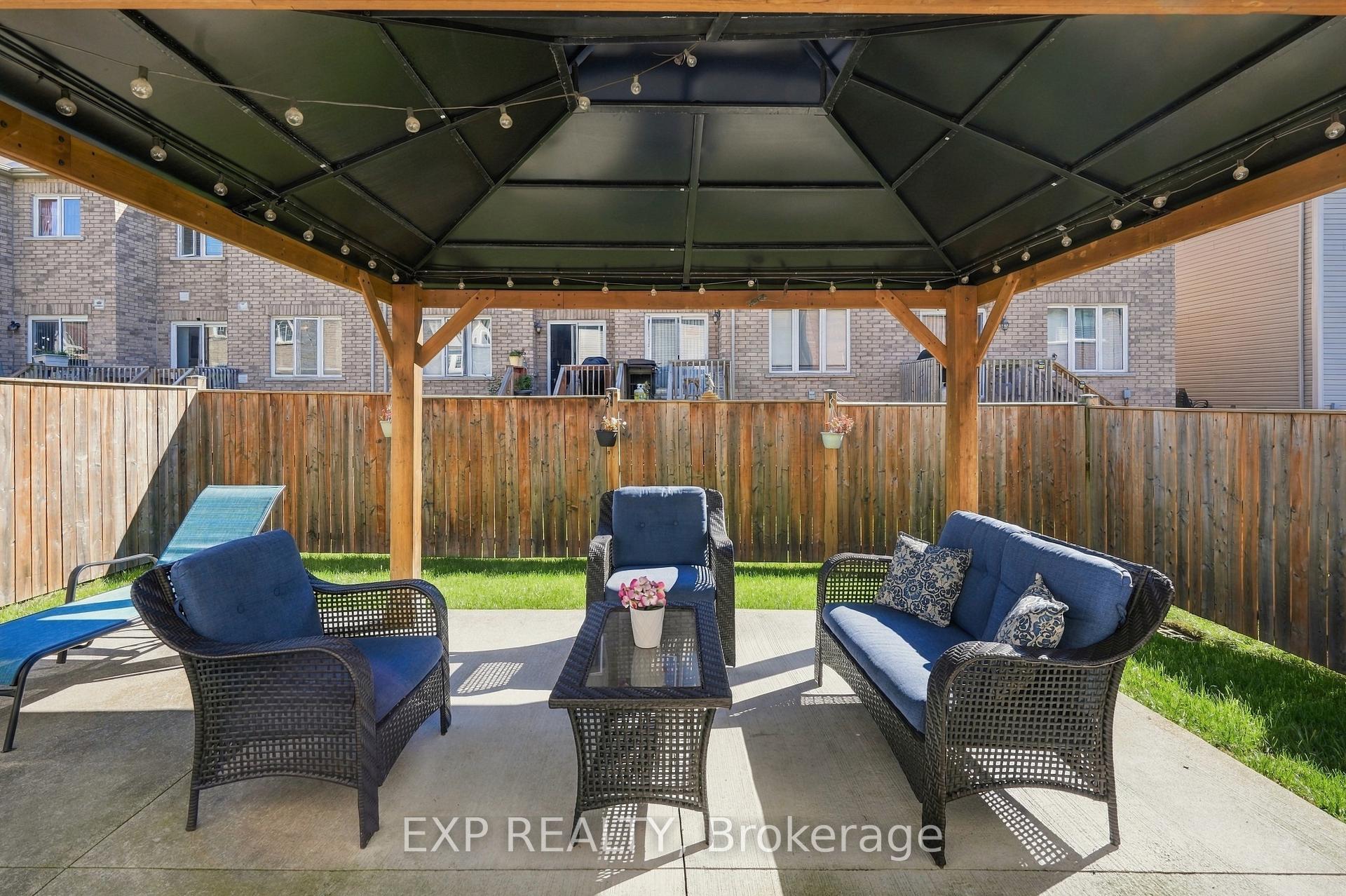 Photo 21 of 7720 Shadbush Lane, Niagara Falls, Brown — HOMEH