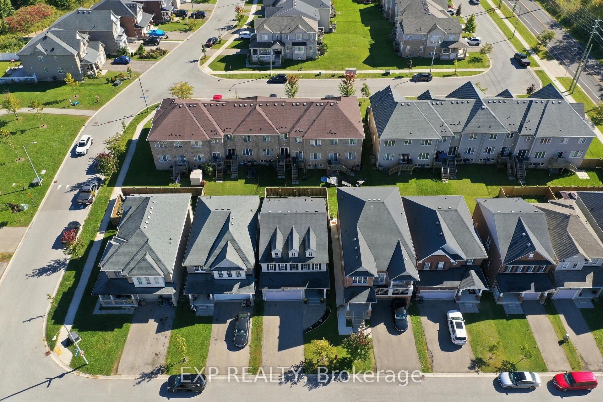 Photo 24 of 7720 Shadbush Lane, Niagara Falls, Brown — HOMEH