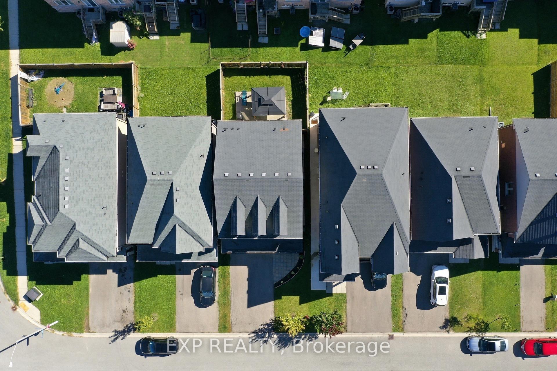 Photo 26 of 7720 Shadbush Lane, Niagara Falls, Brown — HOMEH