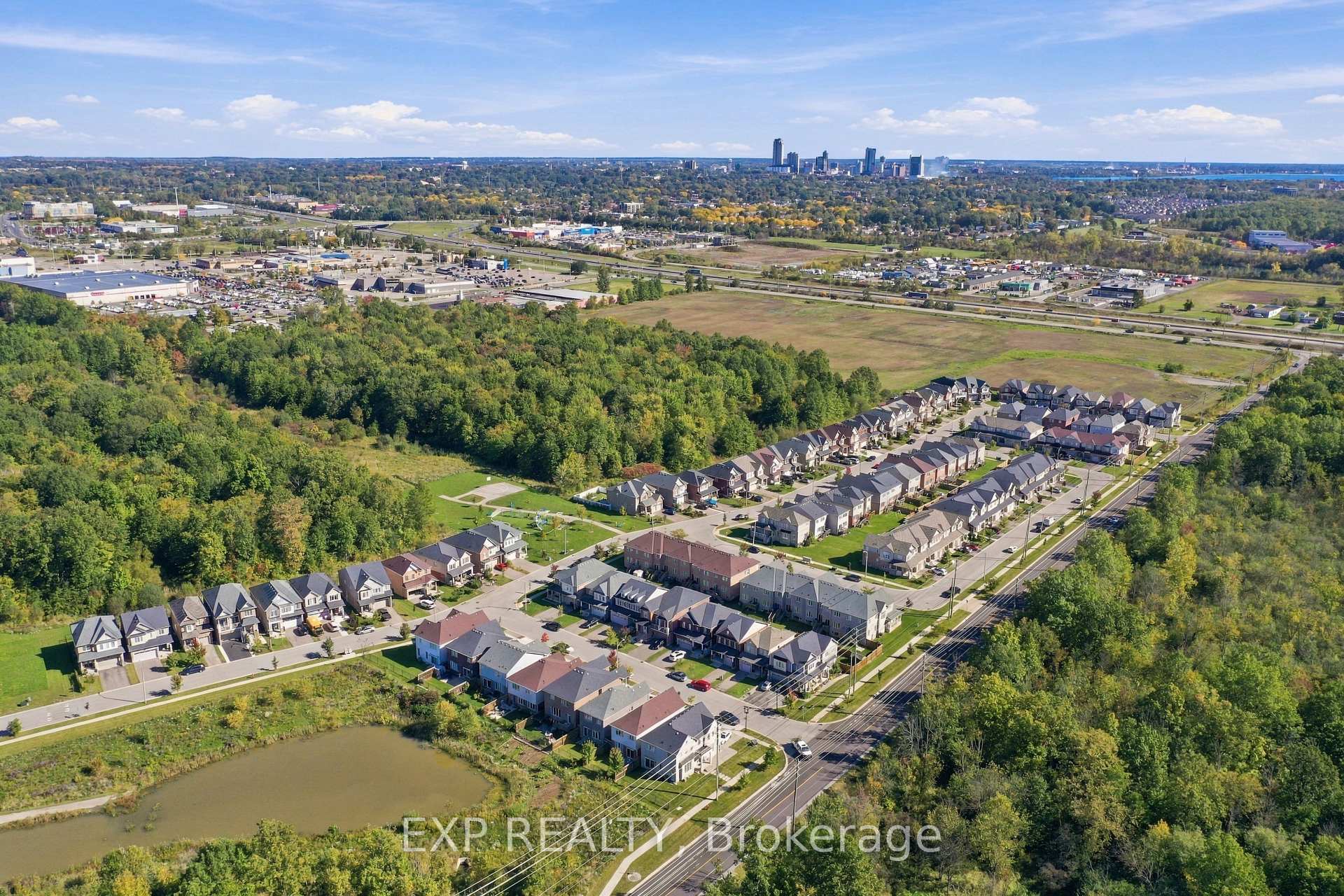 Photo 29 of 7720 Shadbush Lane, Niagara Falls, Brown — HOMEH